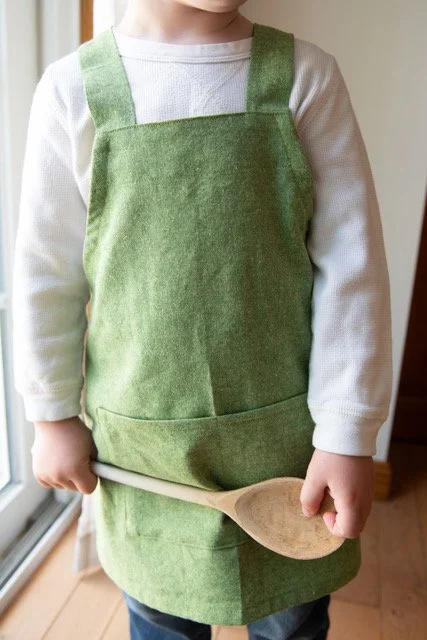 Child Apron1 - Van Dintel.jpeg