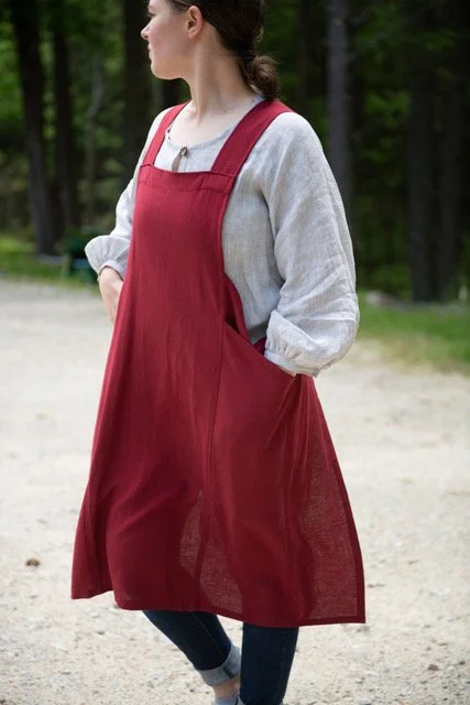 Crossback Apron 1.jpeg