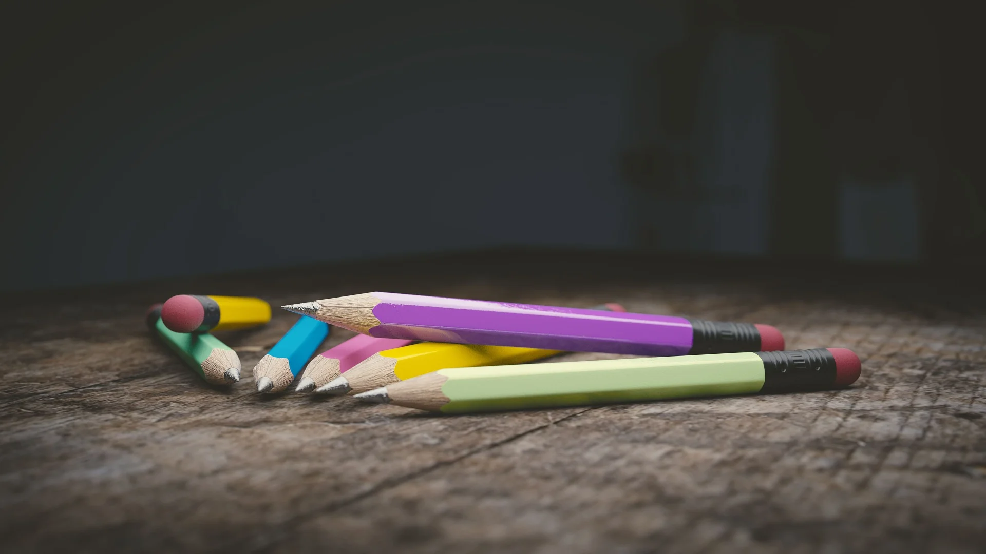 pencil-1486278_1920.jpg