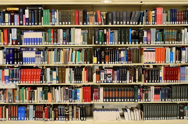 library-1147815_640.jpg