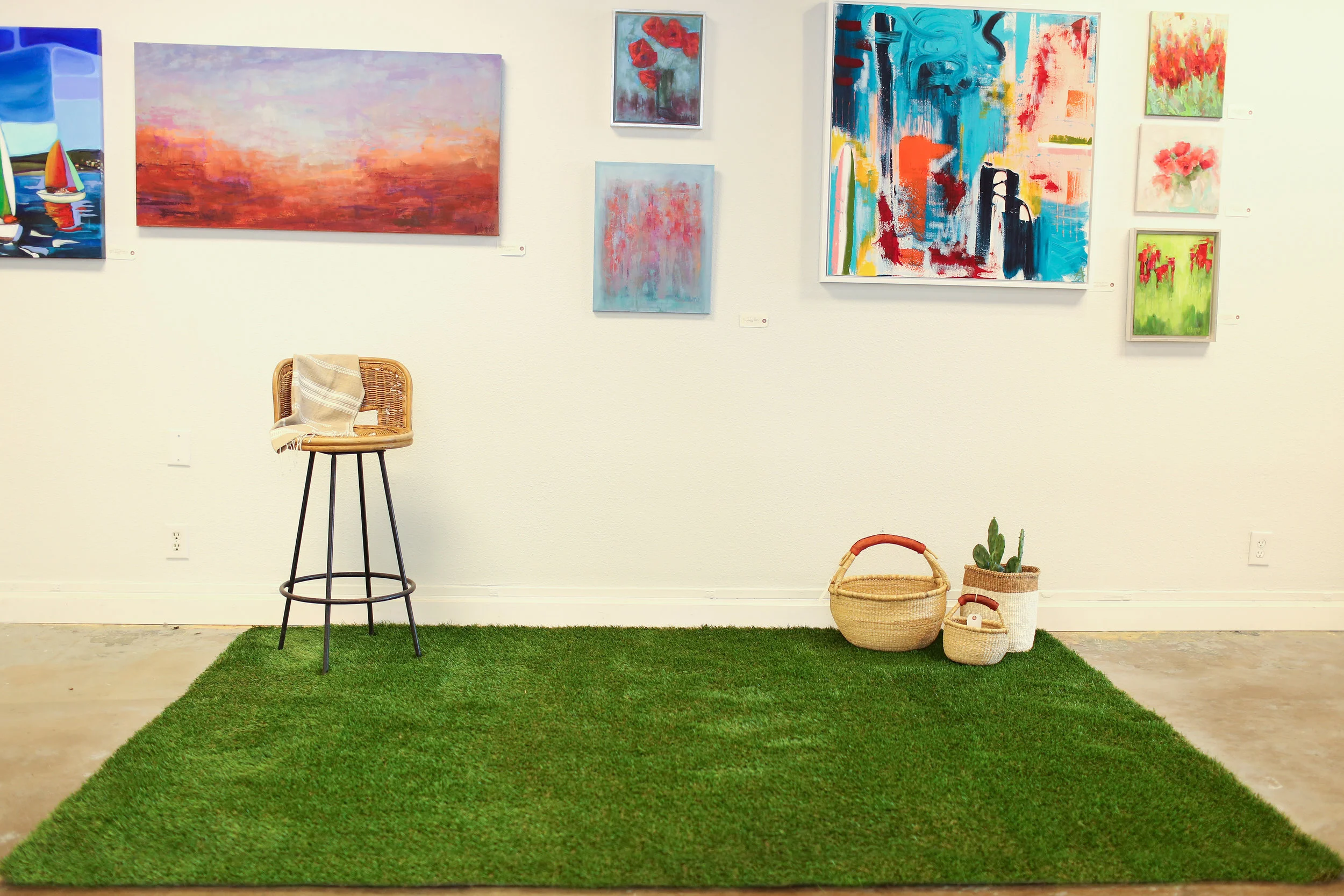 large rug w art on wall straight .jpg