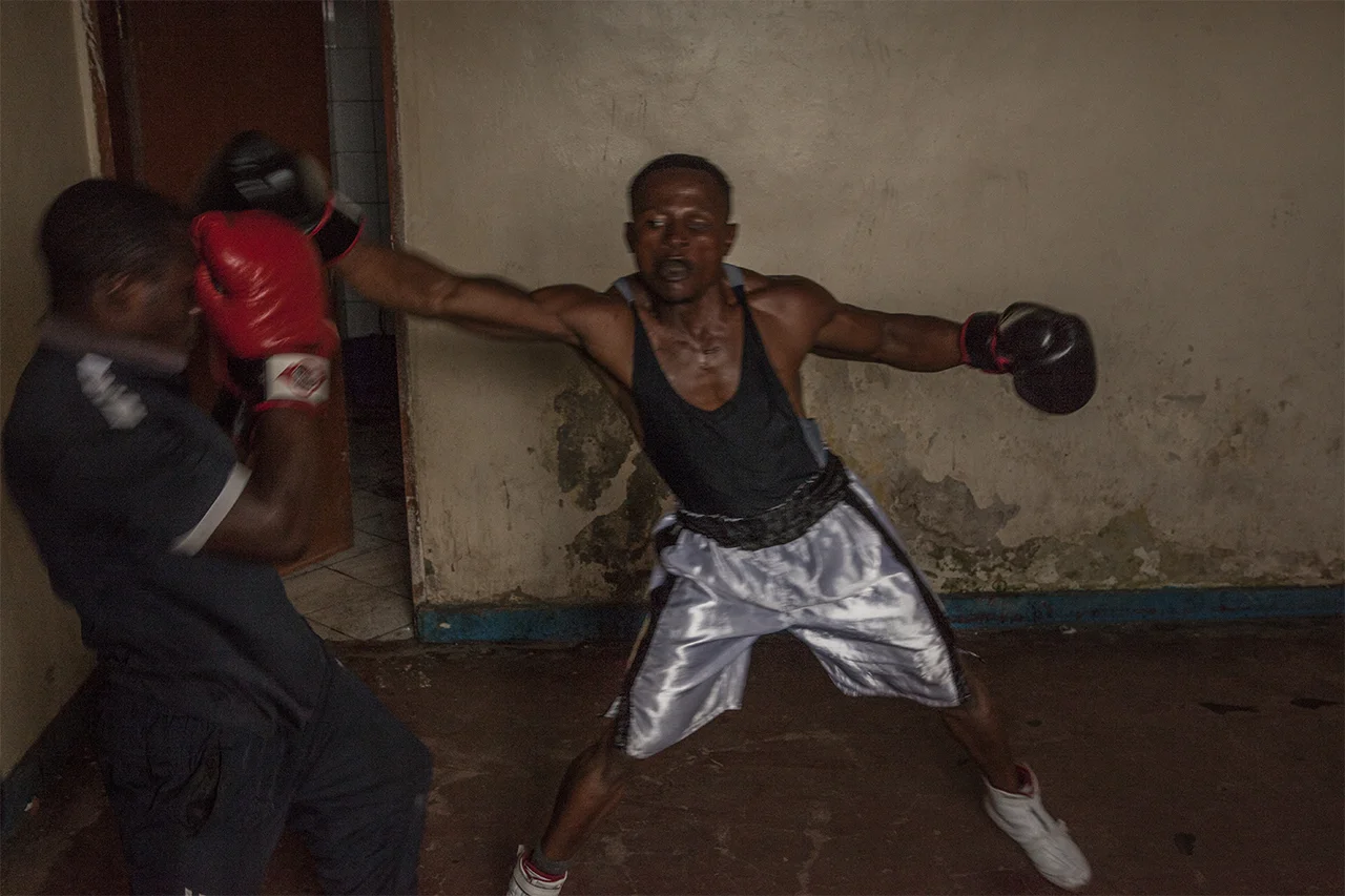 Kibomango during a sparring of Sunday morning. Goma, North Kivu, DRC
