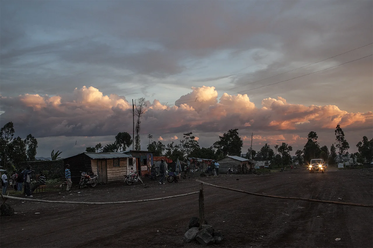 A Congolese army road barrier that is supposed to protect Goma from M23 attacks. Goma, North Kivu, DRC