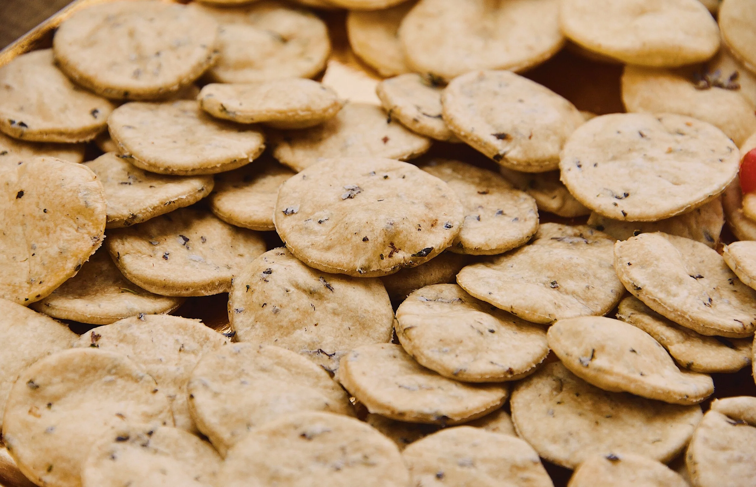 Our Baby Shower Vegan Brunch Menu, The Ethical Baby World (Joanna Colomas Magazine) - Herbes de Provence Crackers