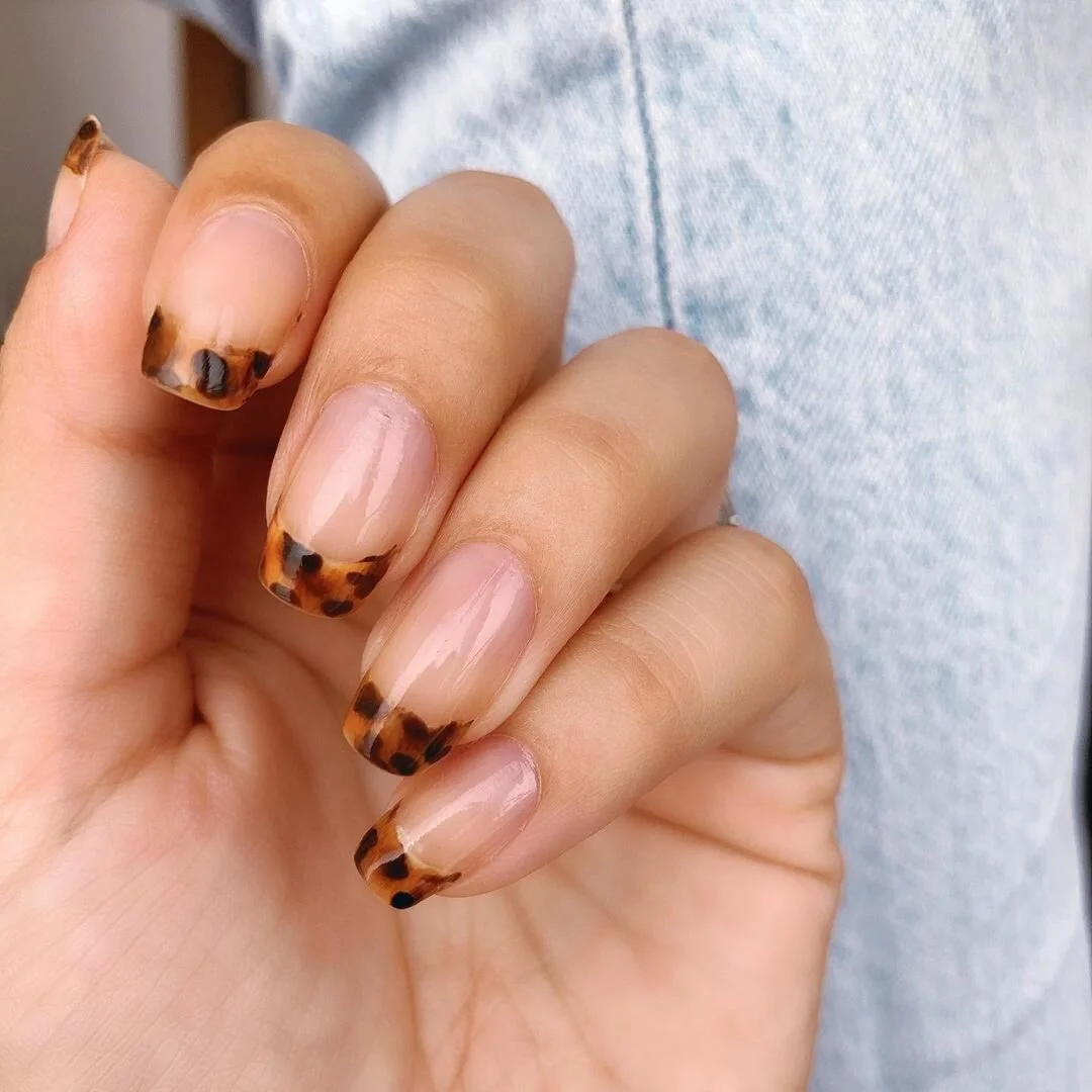 101719_tortoise_nails_lead.jpg