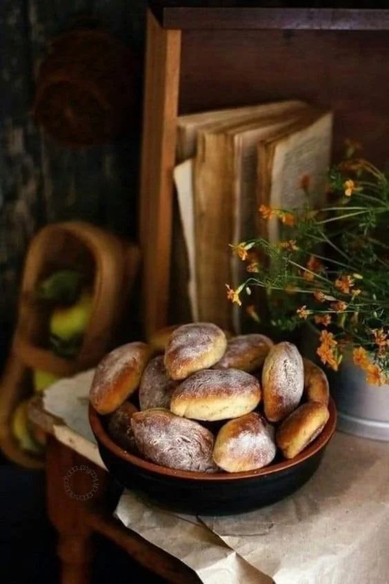 The Smell of Cinnamon on Rainy Days