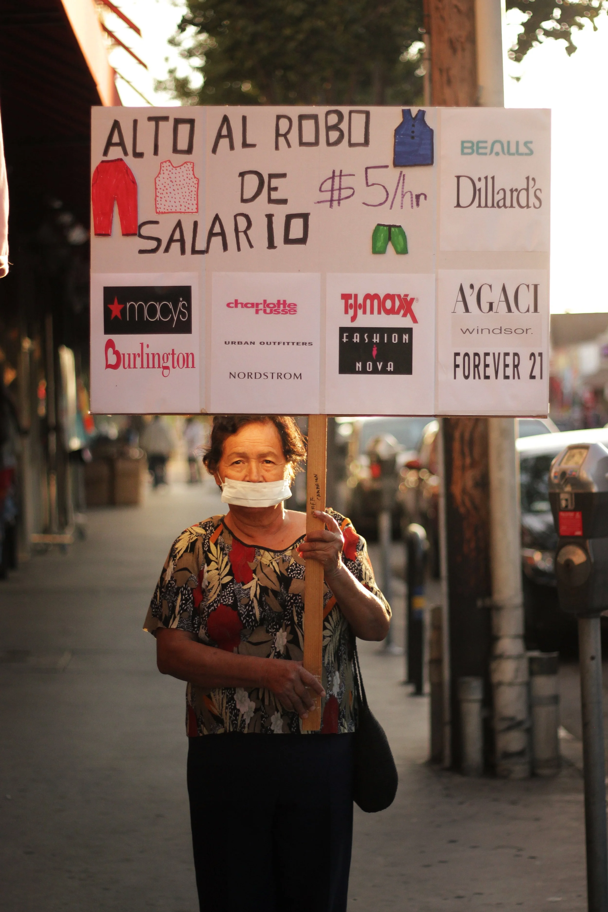 One of Mayer’s upcoming projects consists of working with LA garment workers to create a series on what they experience in their work environment, and what they want consumers to know. Here, the issues of immigrants’ rights, women’s rights and labour rights all intersect under the umbrella of the fashion industry.