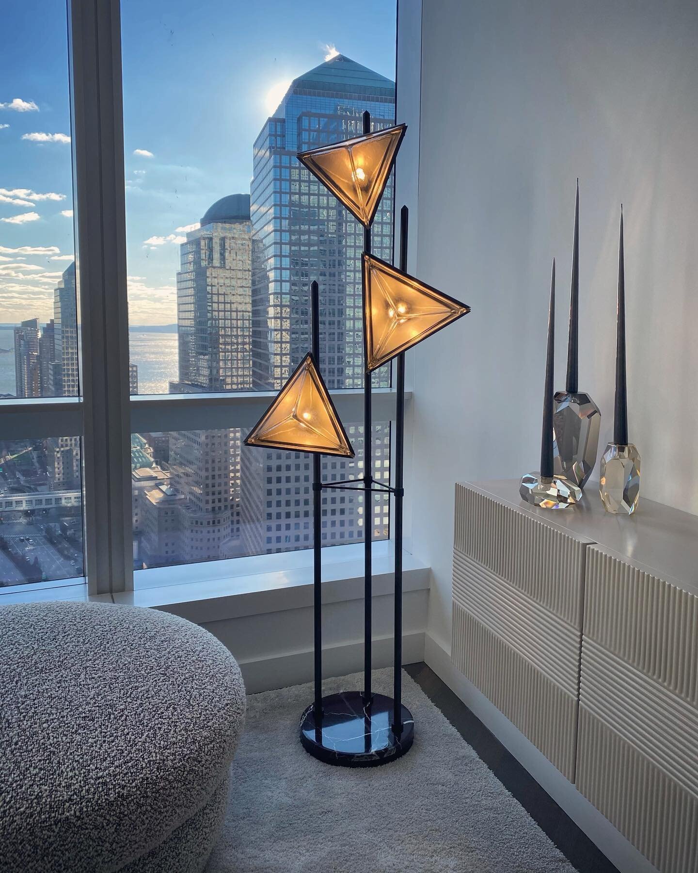 It was well worth the wait! The floor lamp that took over a year to receive! (Thanks to Covid) I knew this was the perfect floor lamp for our design! #LetThereBeLight #floorlamp #globalviews #interlude #modshop1 #111murray #interiors #interiordesign 