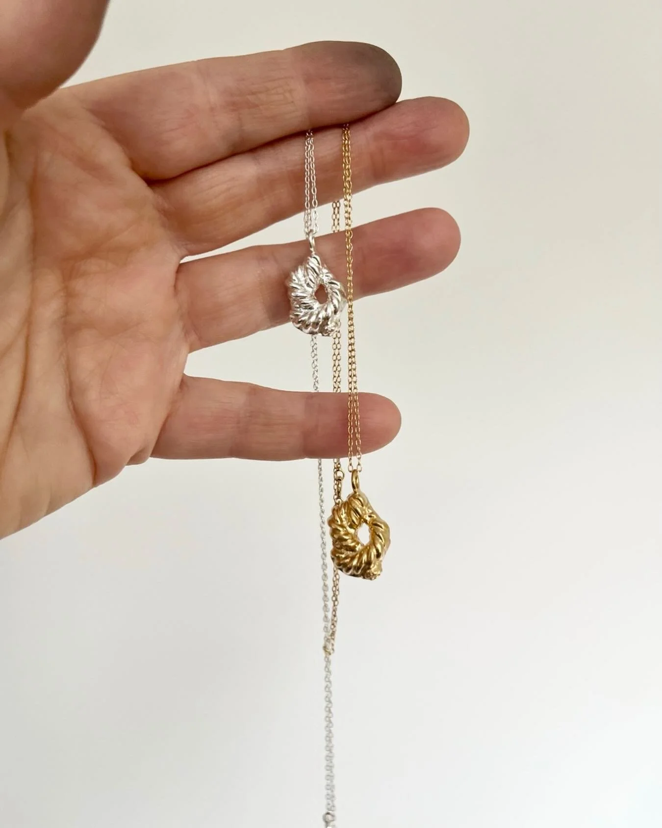 Knots made of metal&hellip;I&rsquo;ll be bringing these necklaces and some other brand new designs to @themowbray and @events_at_victoria Christmas market on Sunday 7th December and then listing them online the week after. There&rsquo;s still some ti