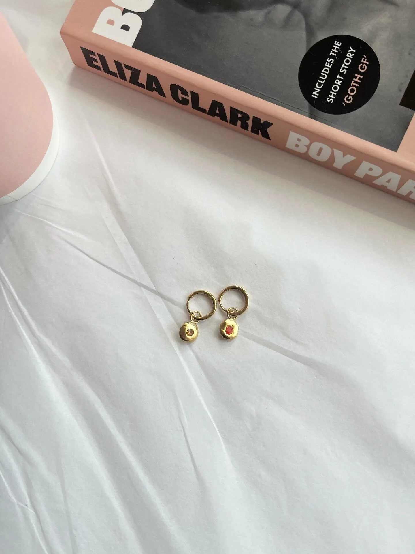 Some pics from February&hellip;when I turned a year older and ate doughnuts and cake made by P&amp;E, got treated to lunch by my lovely friend @bbutterscotch and spent some of half term in Stroud&hellip;and had a haircut and read books and a little j