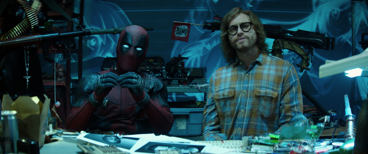 Deadpool 2 TJ Miller Weasel Eyeglasses.png