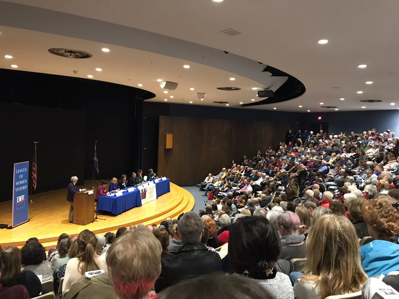 Forum 2-28 f.jpg