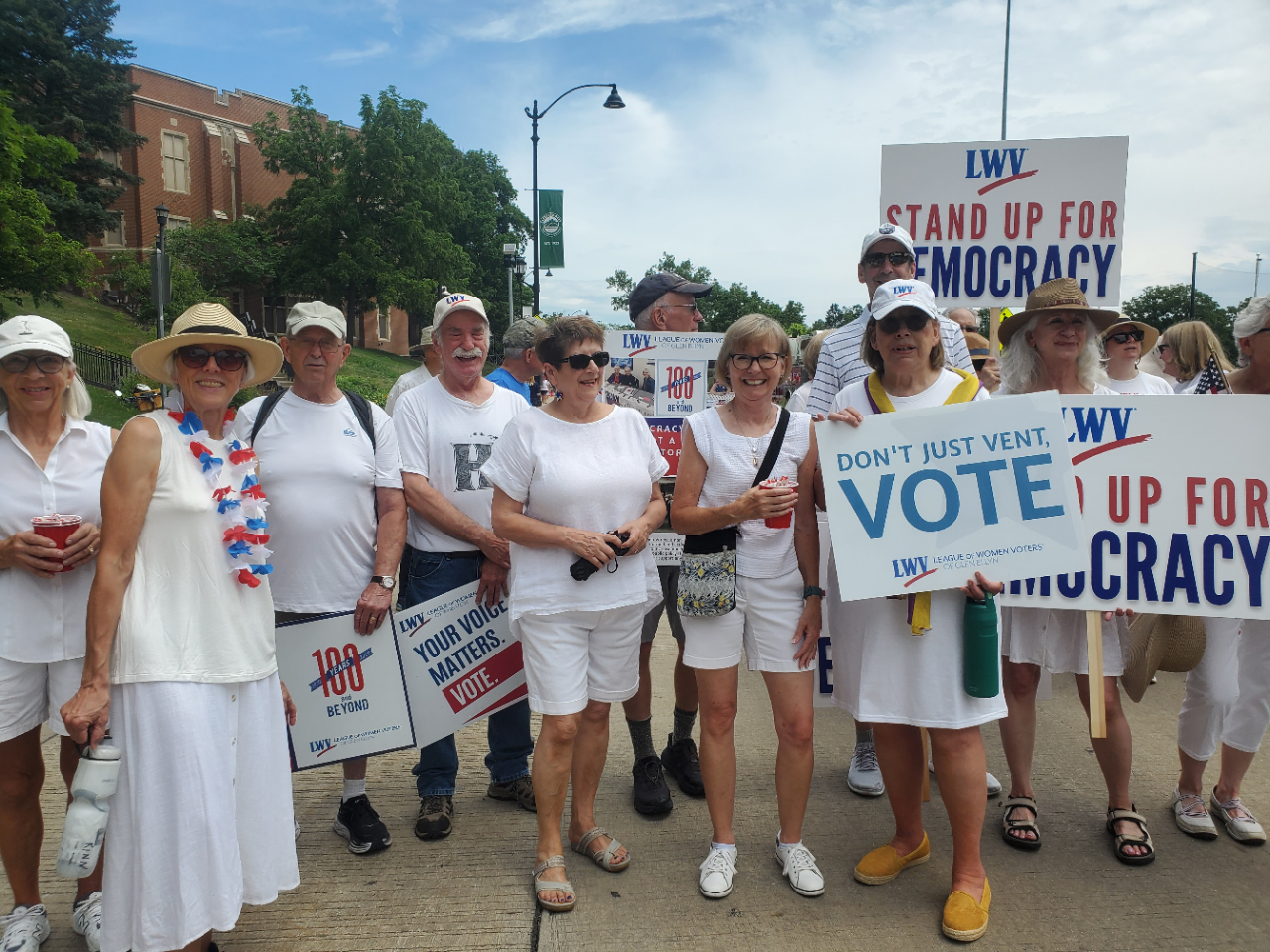 lwvparade9.jpg