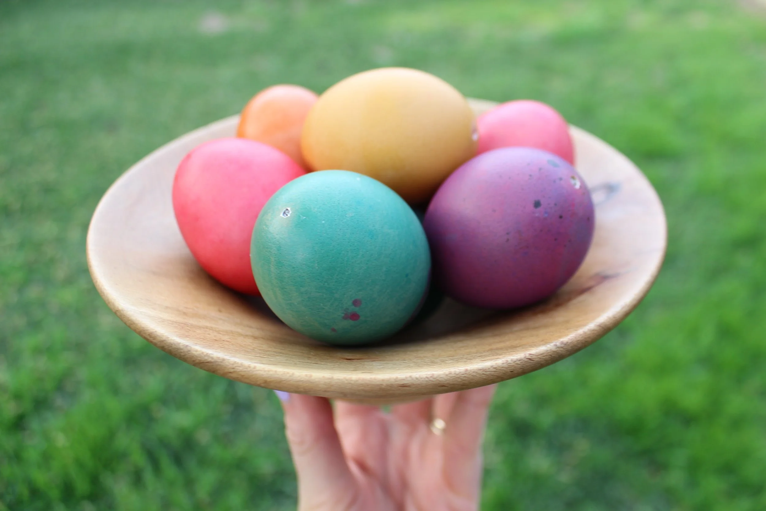 And there you have it— jewel-toned eggs pretty enough to wear!