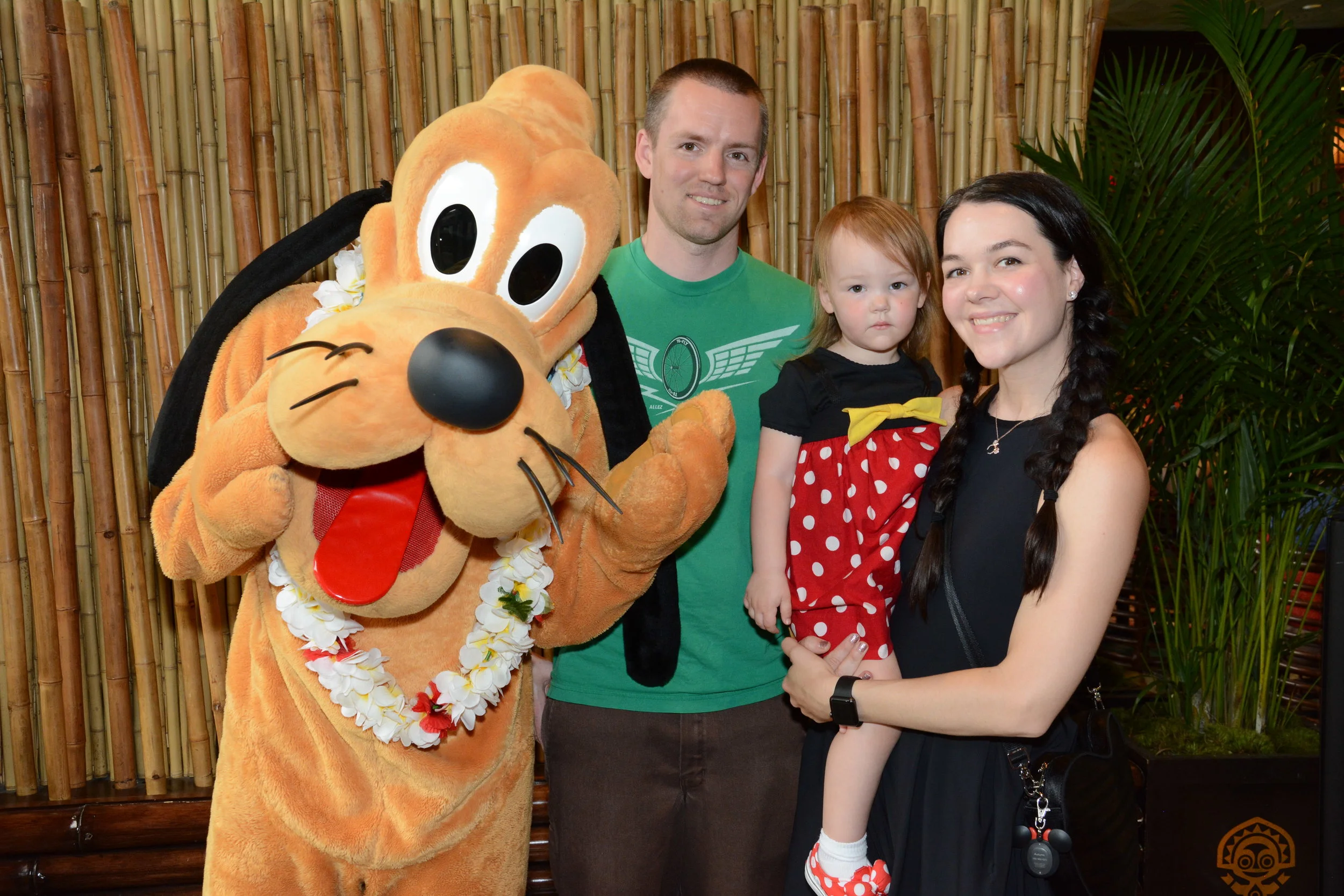 PhotoPass_Visiting_WDWRESORTSANDMORE_414976611692.jpg