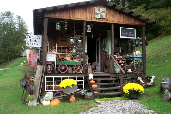Delana's Little Shoppe 2.jpg