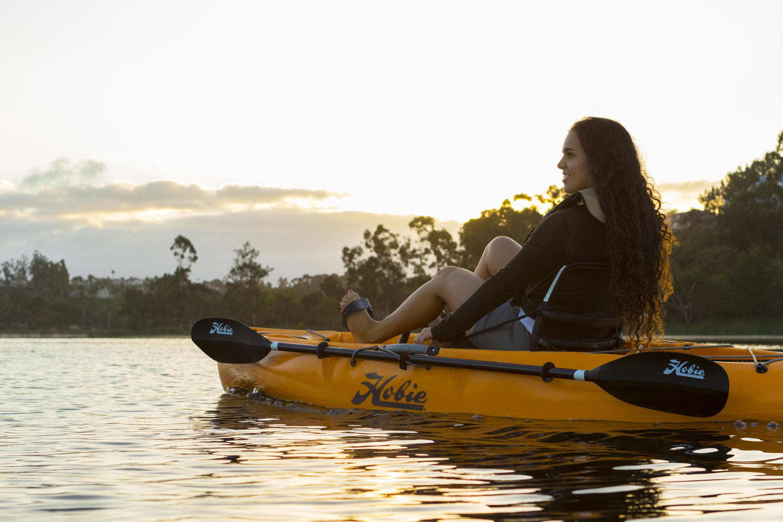 Sport_action_lake_papaya_female_longhair.jpg