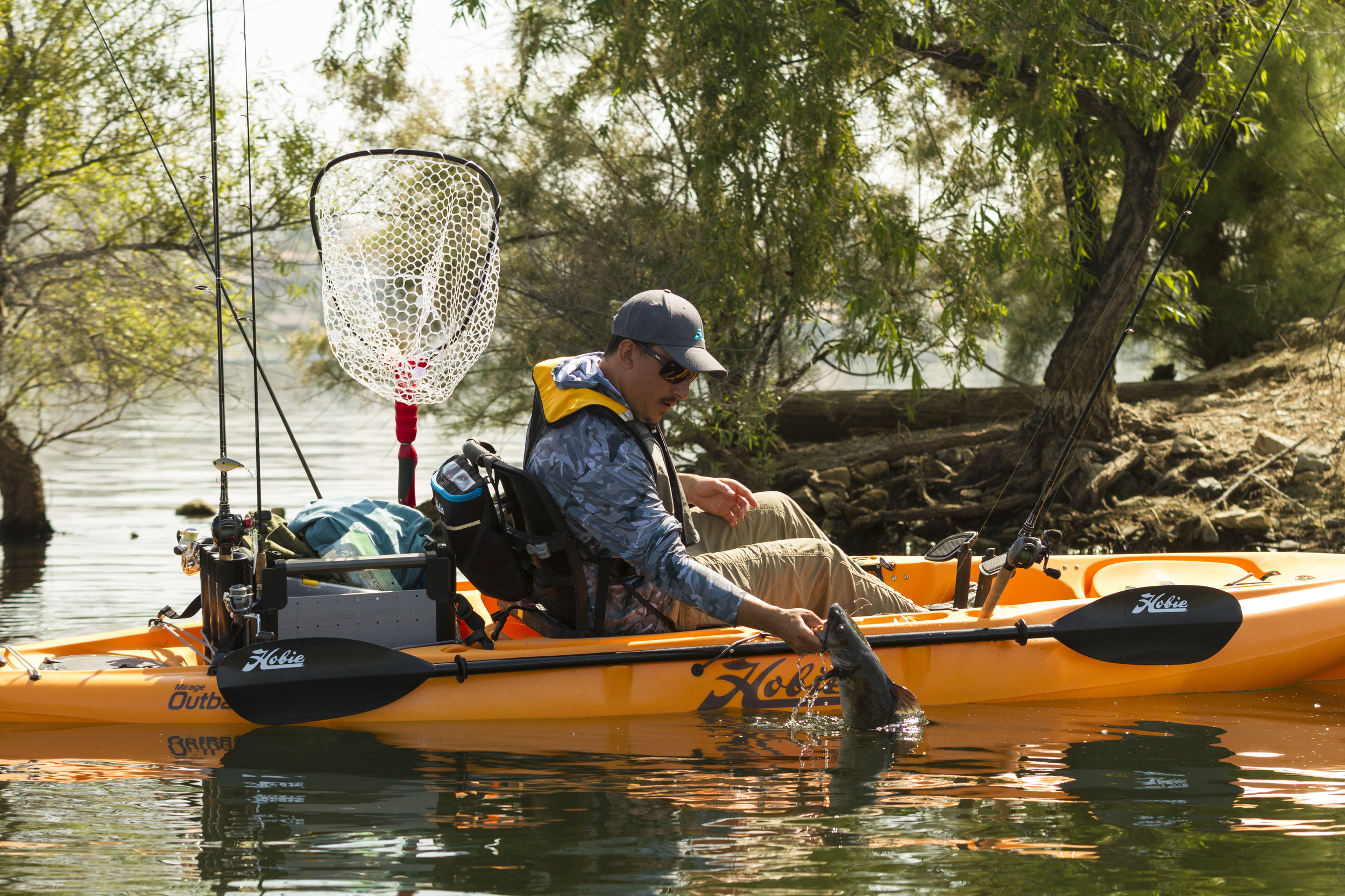 Outback_action_fishing_catfish_grip_papaya_Kevin.jpg