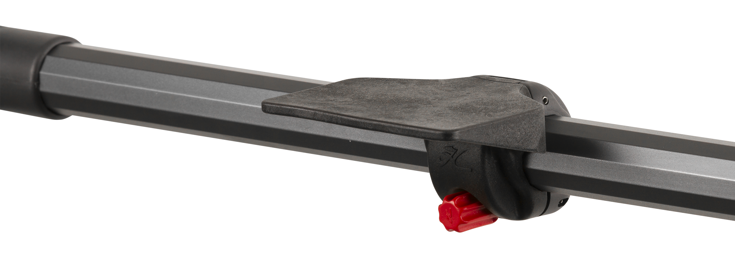 hRail-UniversalMount-studio-lg.png