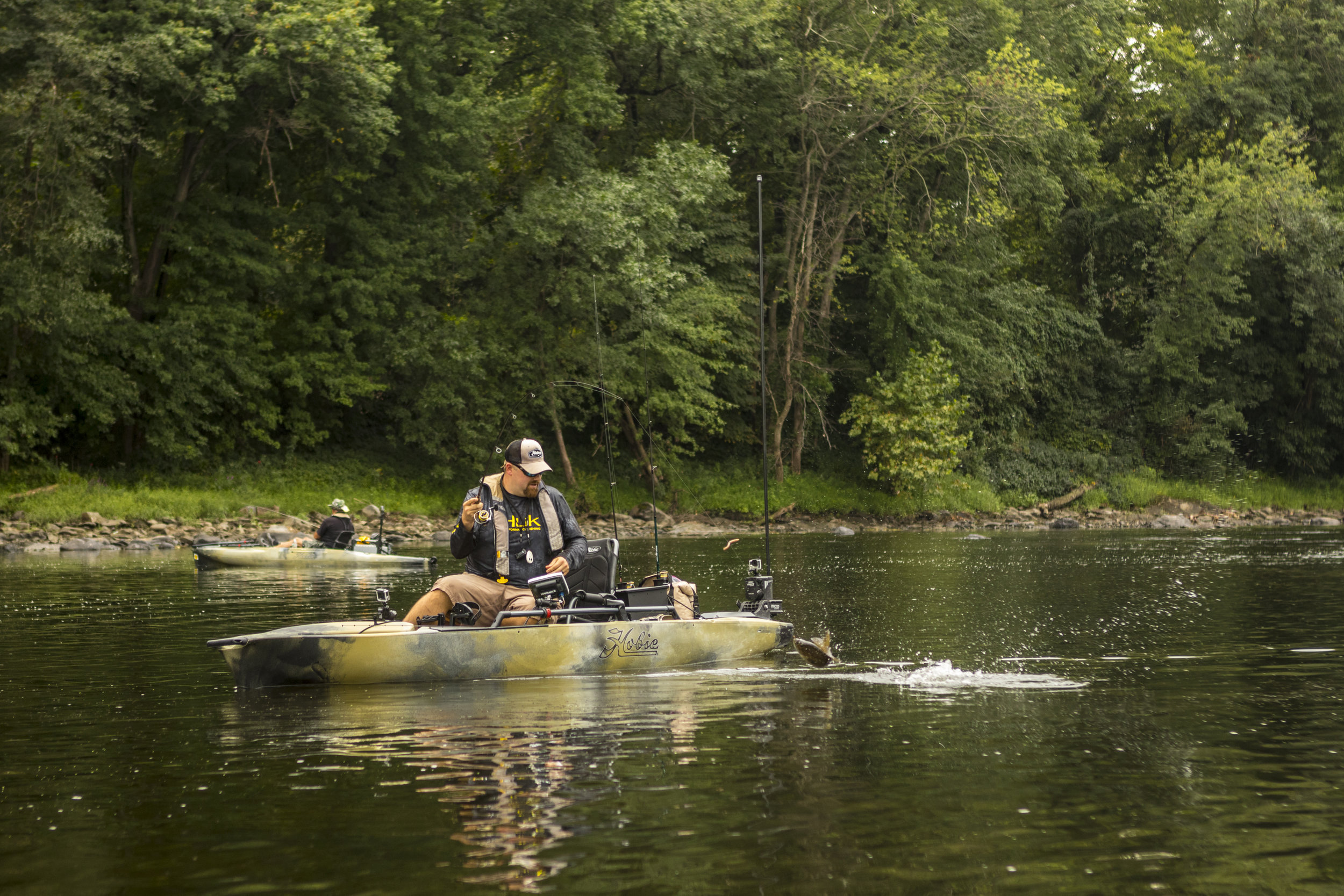 ProAngler14-action-fishing-camo-river-C2-smallmouth-5371-full.jpg