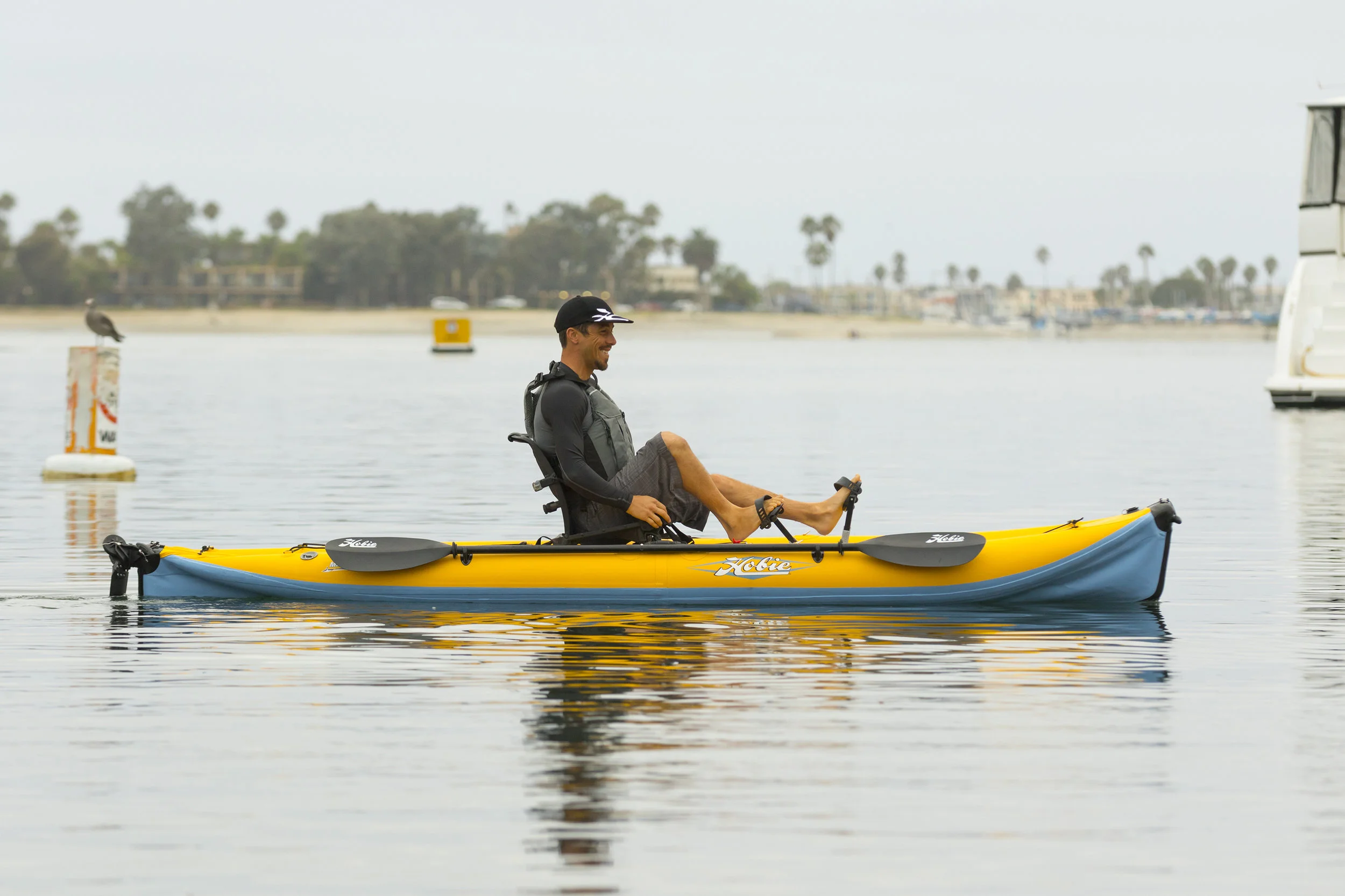 i12S-action-vantage-Dane-buoy-lg.jpg
