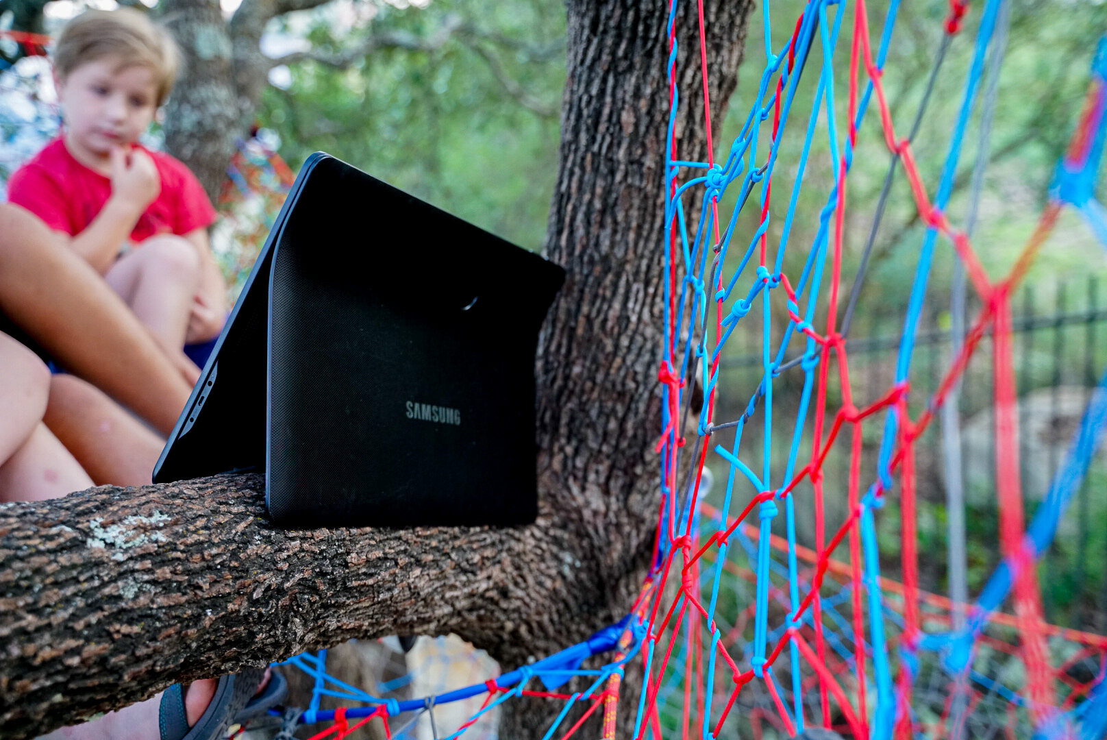  Perfect for watching movies up in the tree. Prop your computer on the branch,  lean back onto the handwoven wall and enjoy!  