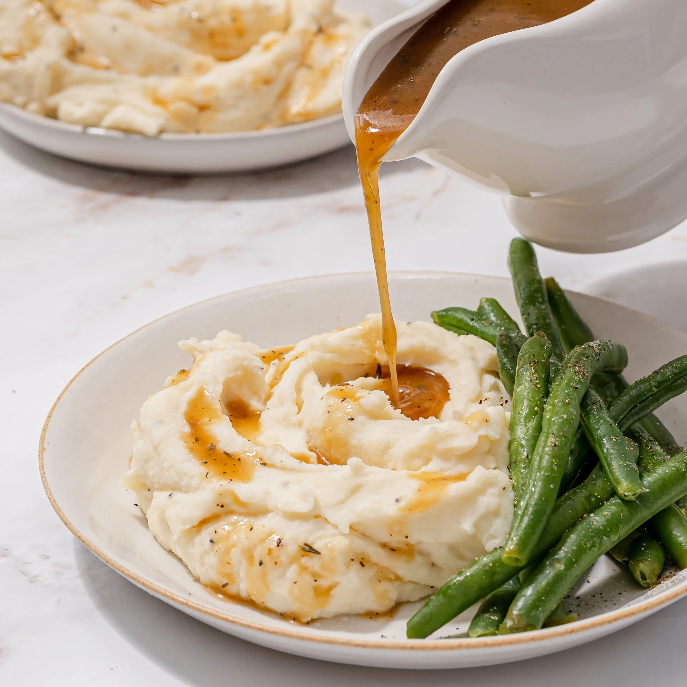 easy gluten free brown gravy-2.jpeg