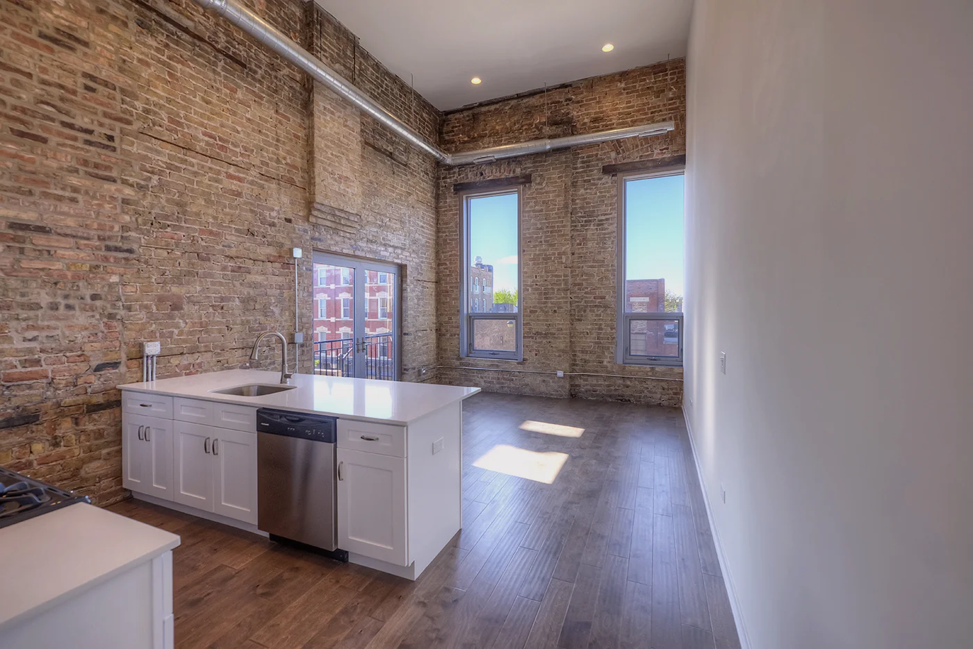 1532 West Chicago