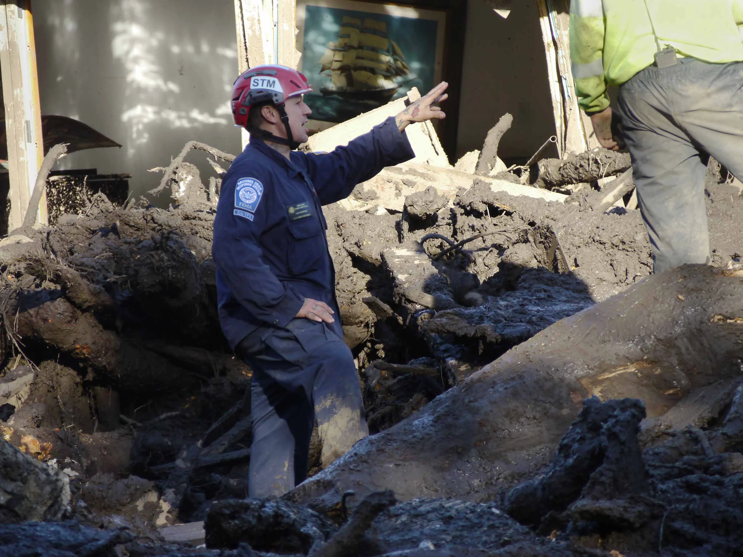 MontecitoMudslide-RescueCapt-EthanTurpinPhoto-P1270627-full-SSM.jpg