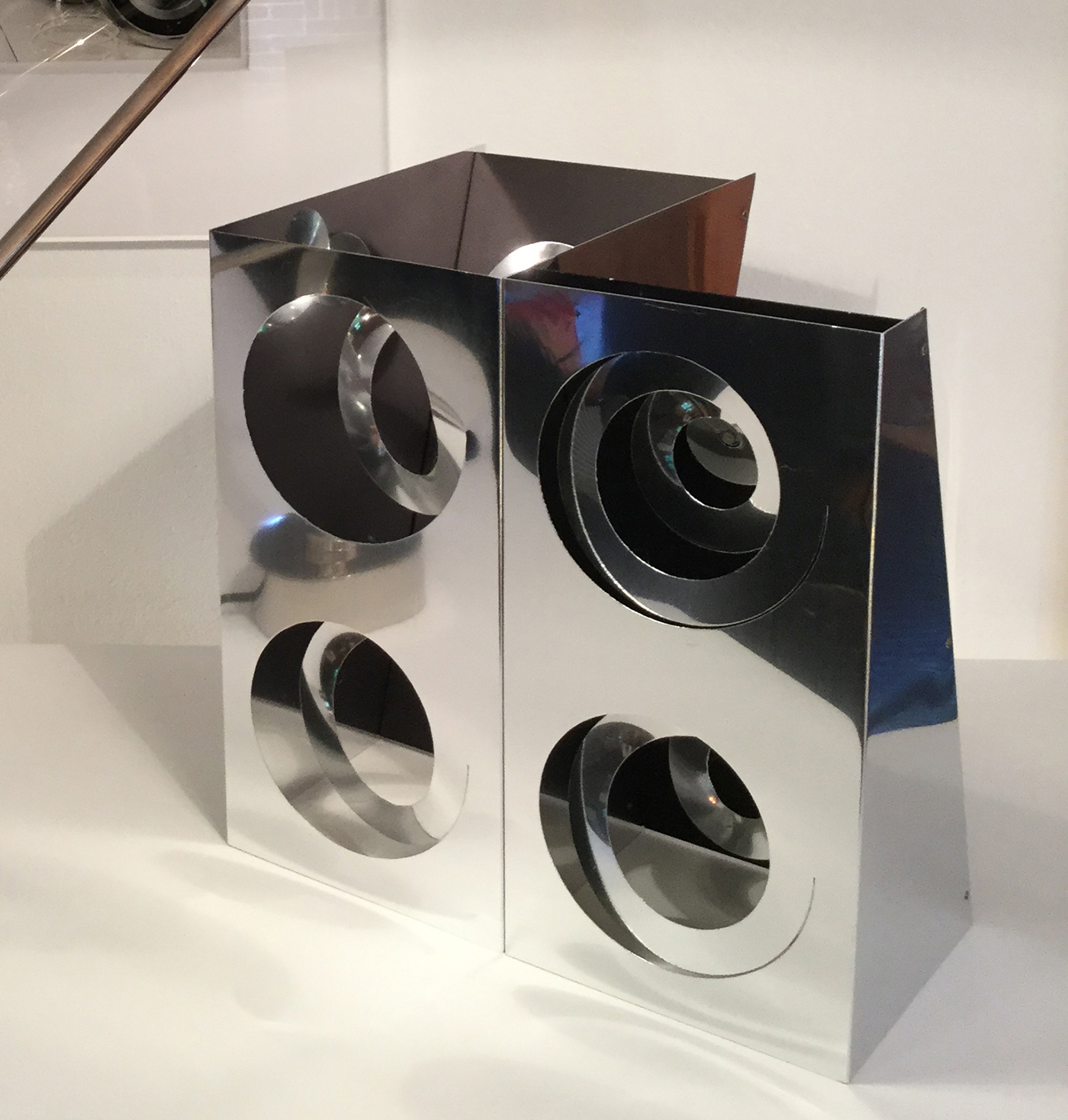 QUATTRO SPIRALI, AN EXPERIMENT IN OPTICS