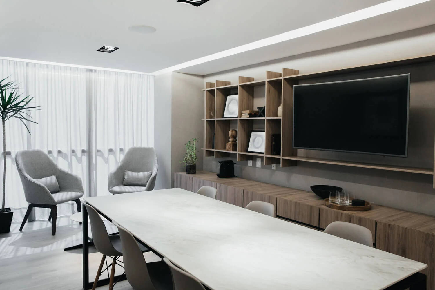 Proyecto de arquitectura de interiores en Oficinas Ciruelos en Bosques de las Lomas