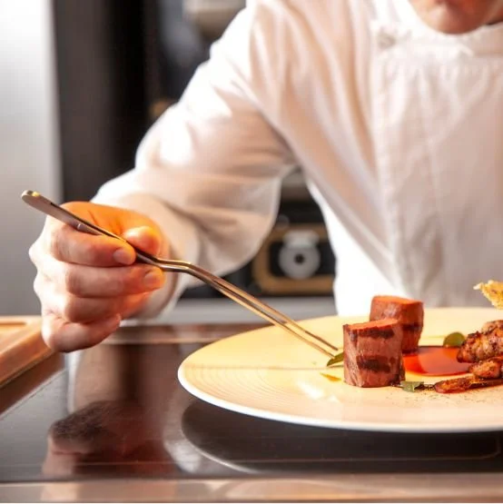 Descubre a los genios culinarios de los mejores restaurantes de Marriott Bonvoy
