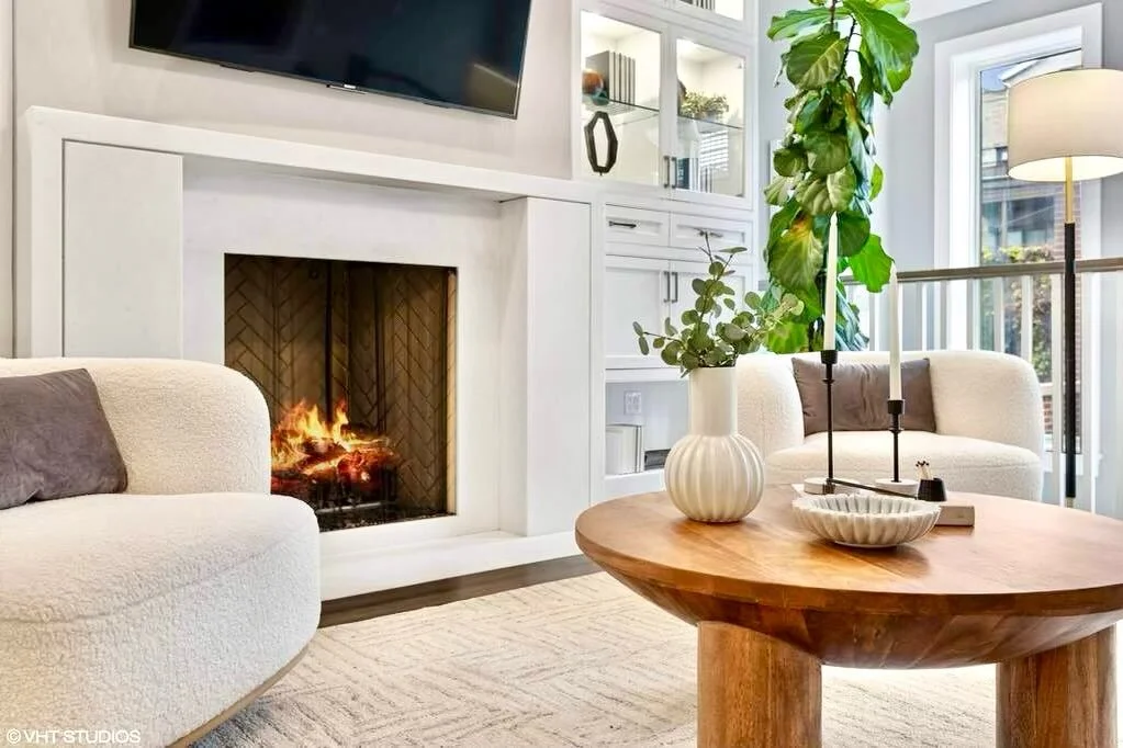 Which super bowl does your eye gravitate to? #eyefordesign #stagedbypslehman #flutedbowls #superbowlsunday