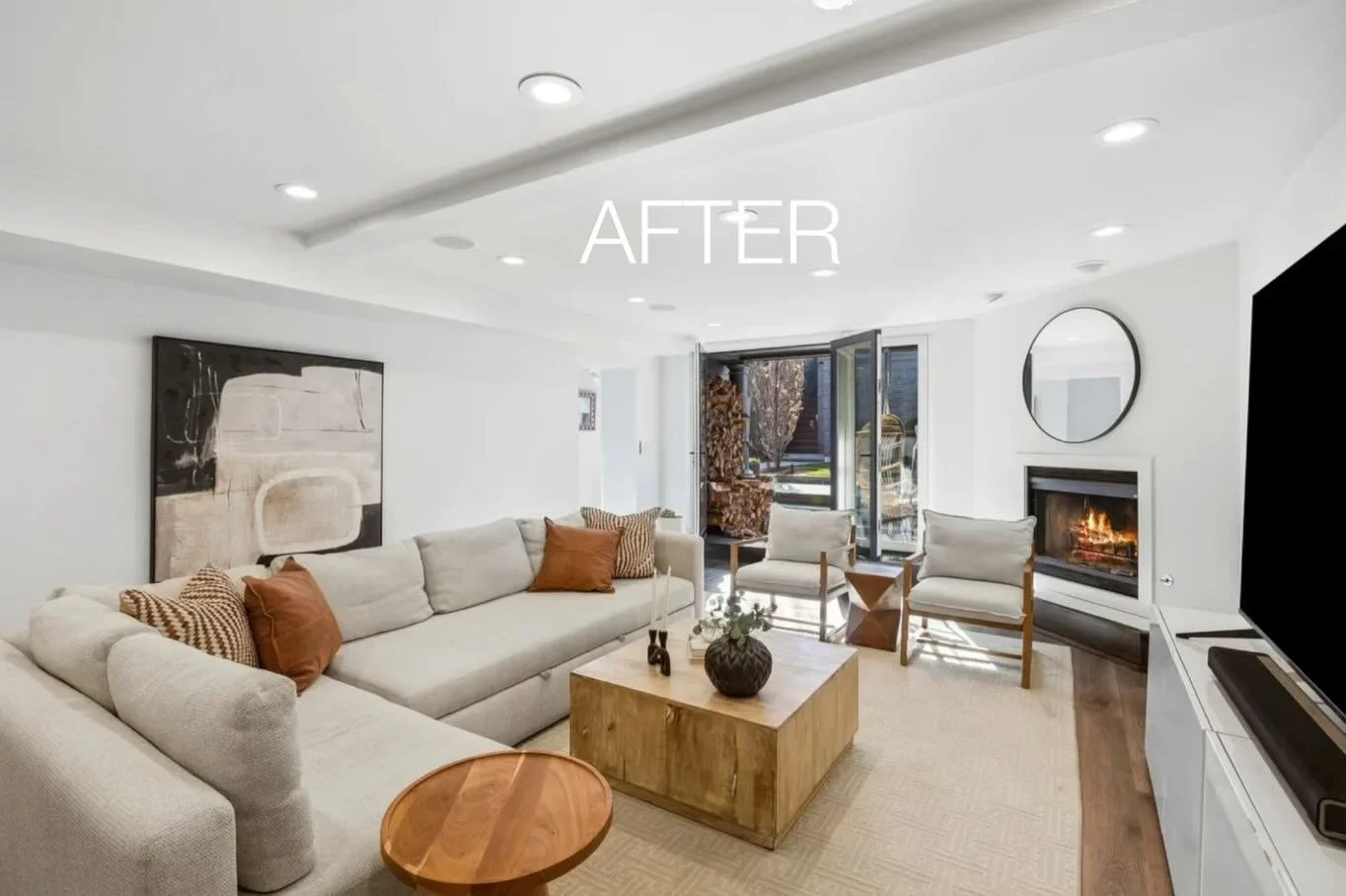 Less is more! 
Less furniture, less color, and our smaller scaled pieces are really helping this room shine. When we meet you for your consultation, we look past the present and into the future. 👀 

#pslehmanstaging #stagedtosell #beforeandafter
