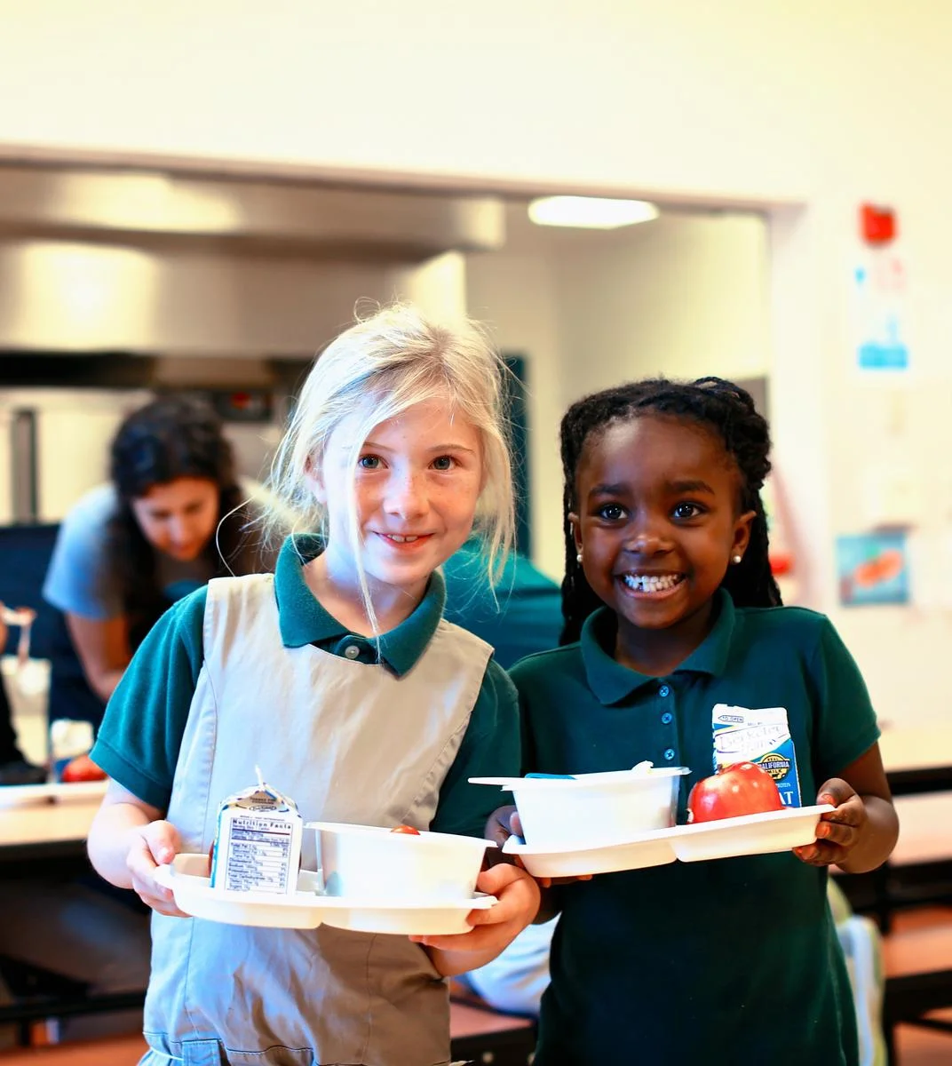 Elementary students in lunch room.jpg