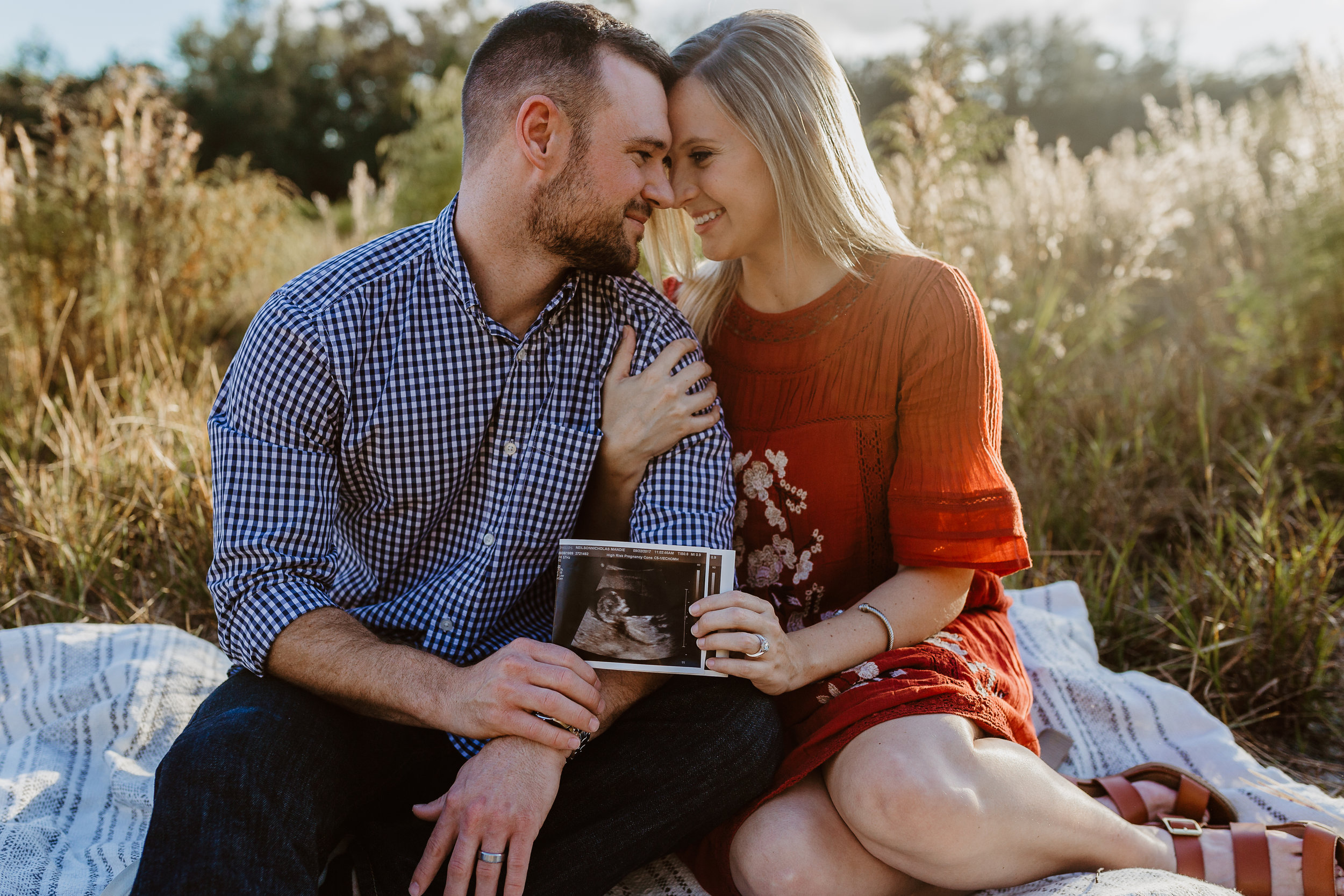 Debary, Deland, Dayton Beach, Lake Mary, Orlando Maternity photographer shot in a field with Free People dress