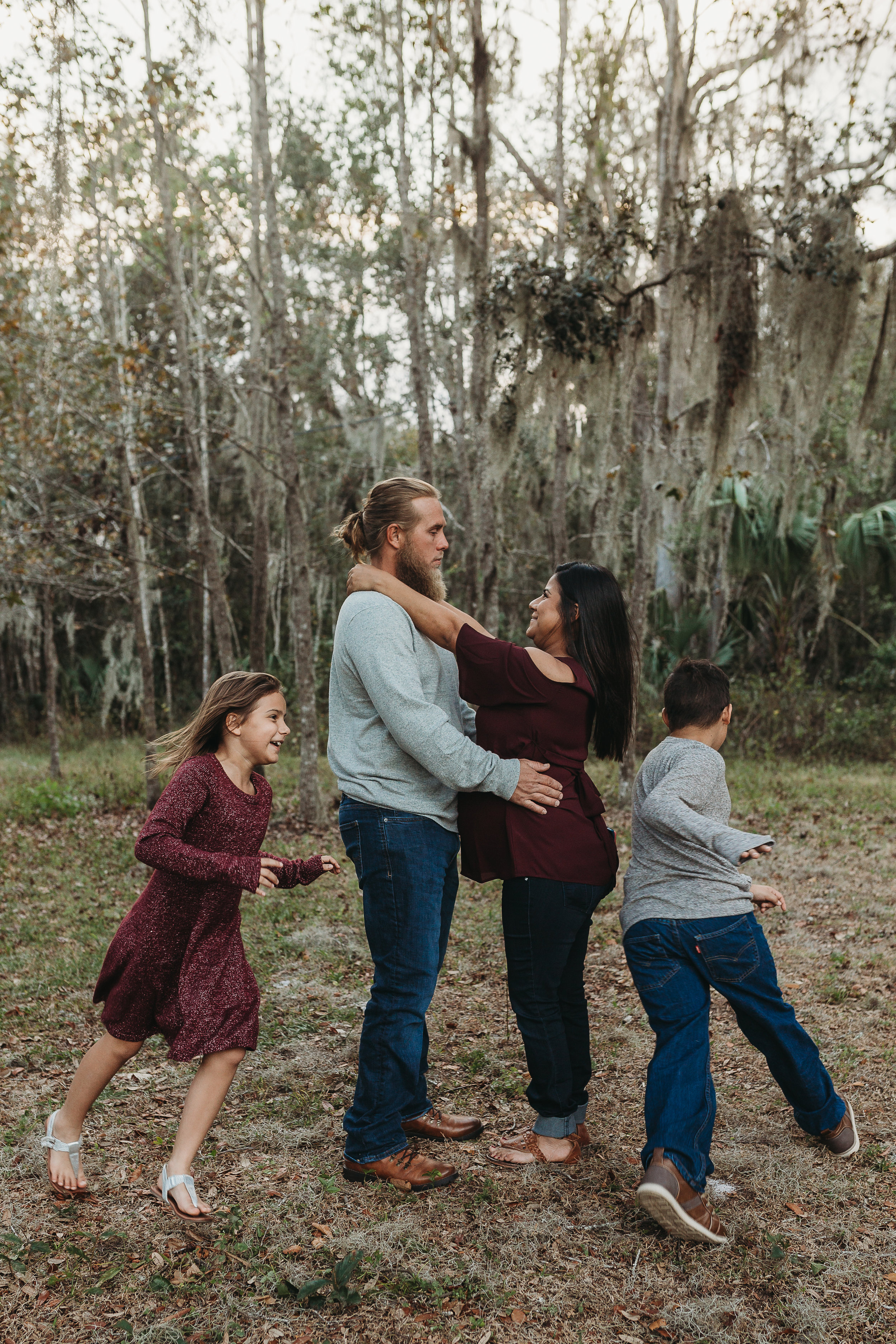 Daytona Beach Family photographer, cute florida family photos and how to dress for christmas photos