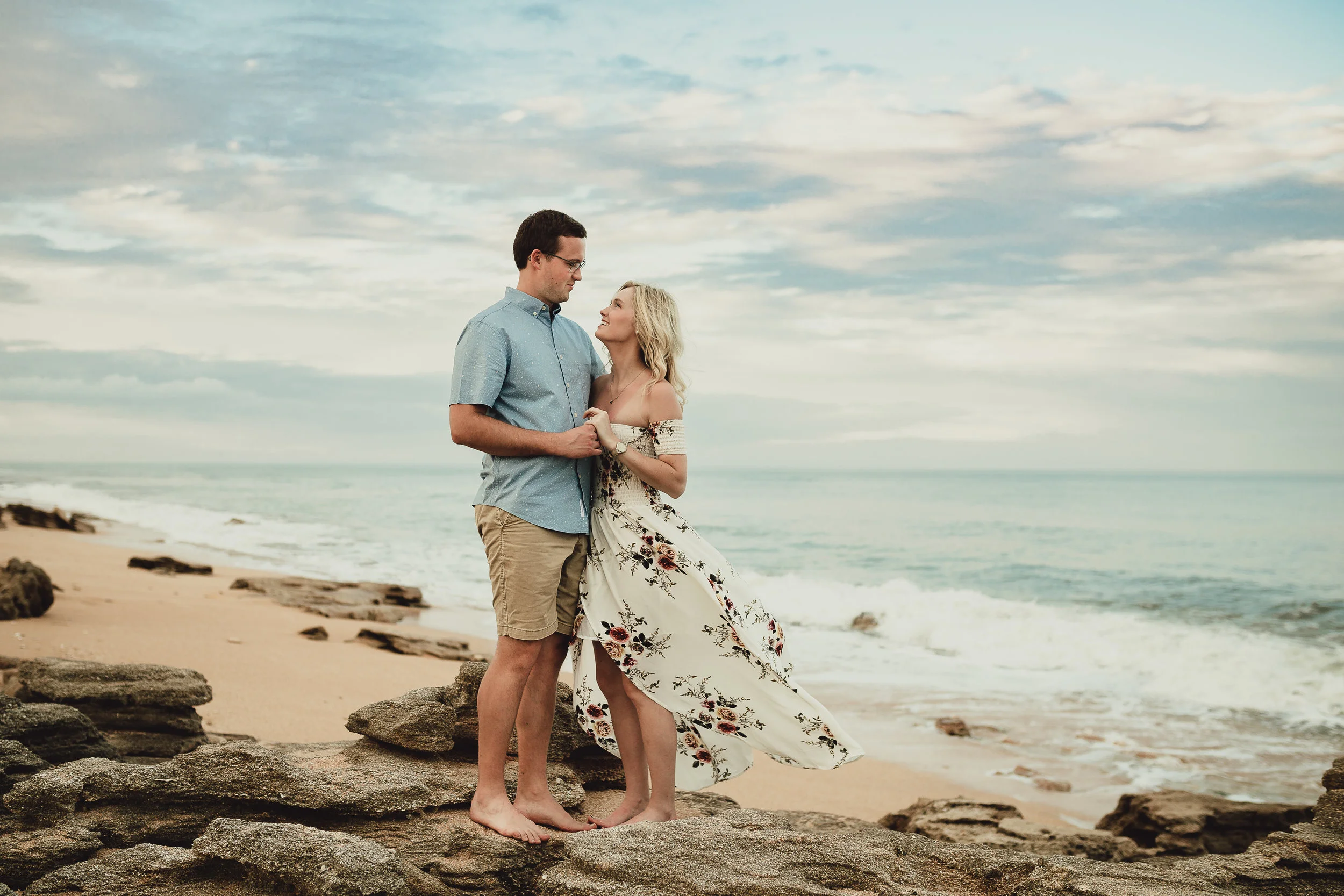 Daytona Beach Engagement Photographer, Washington Oaks Gardens engagement pictures