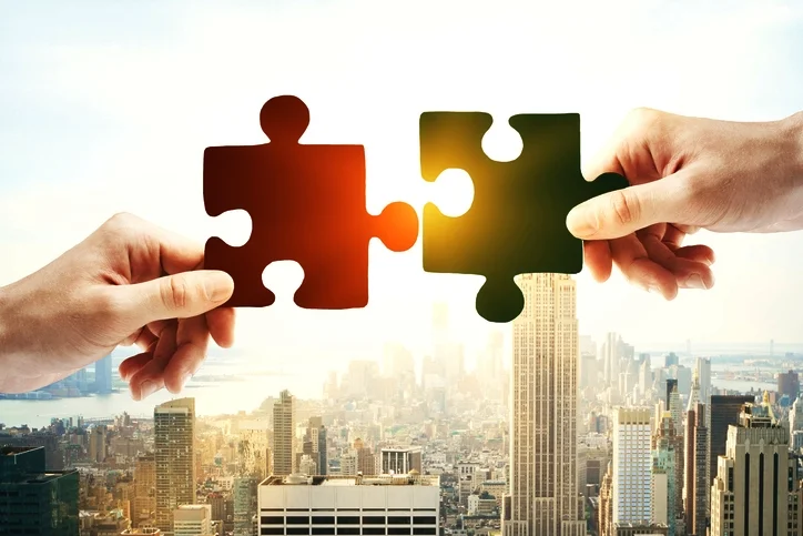 partnership-concept-627263214_727x485.jpeg