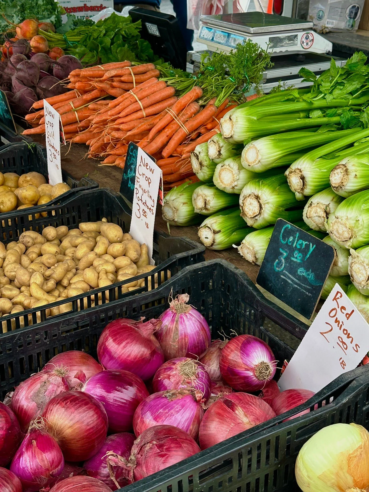 Fresh, local, and bursting with color 🌈 Nothing inspires our dishes quite like the vibrant flavors of the farmers market.