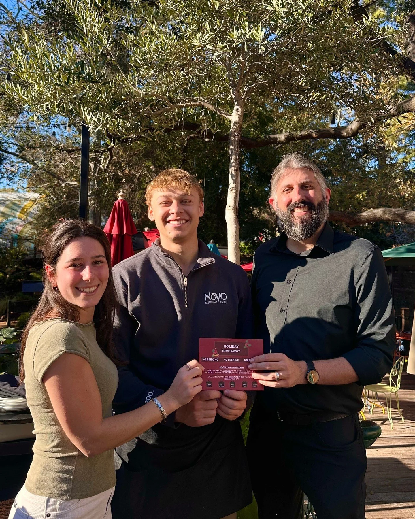 Red Envelope redemption season is going fast! ❤️ Redeem your prize with us before time's up.