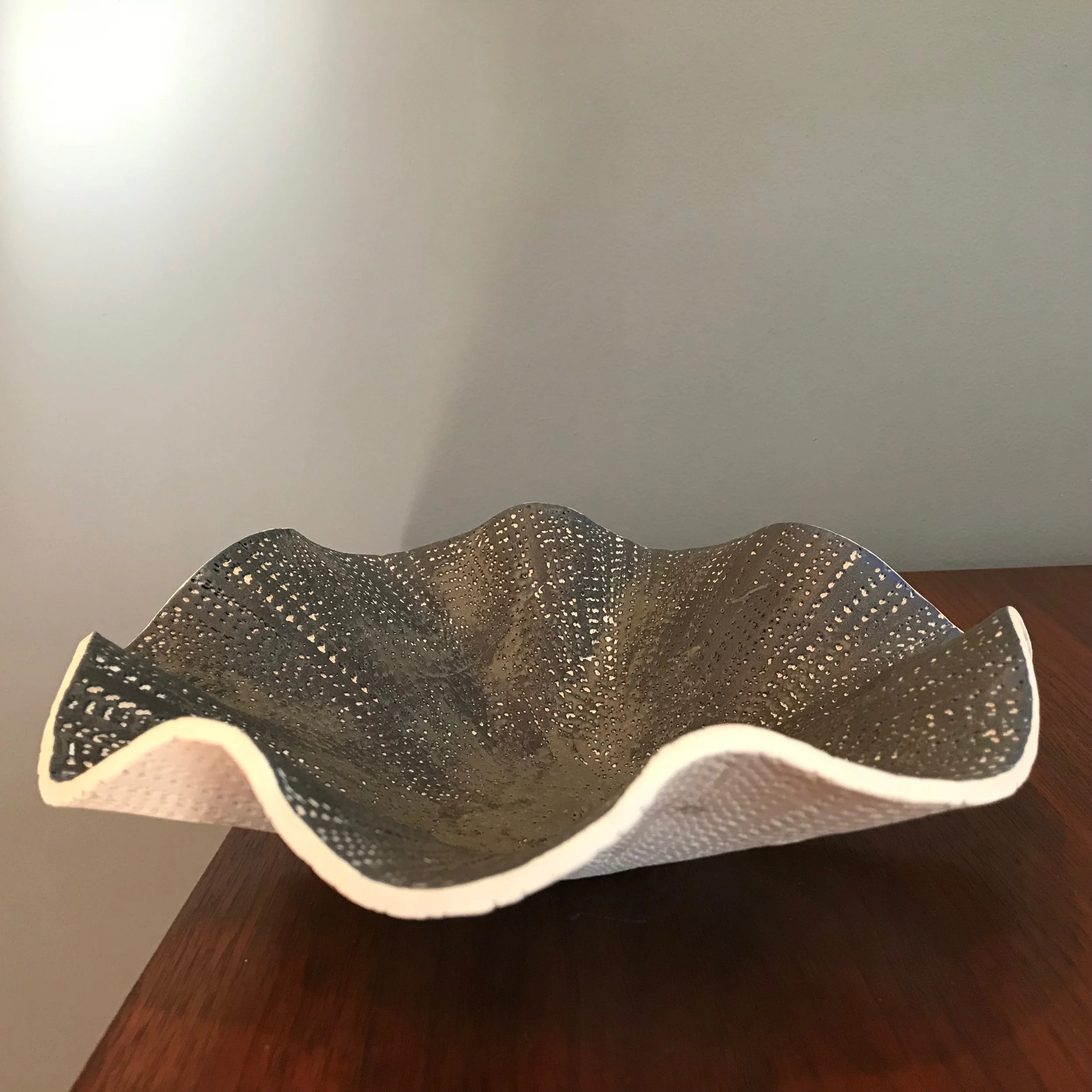 matte black wave bowl