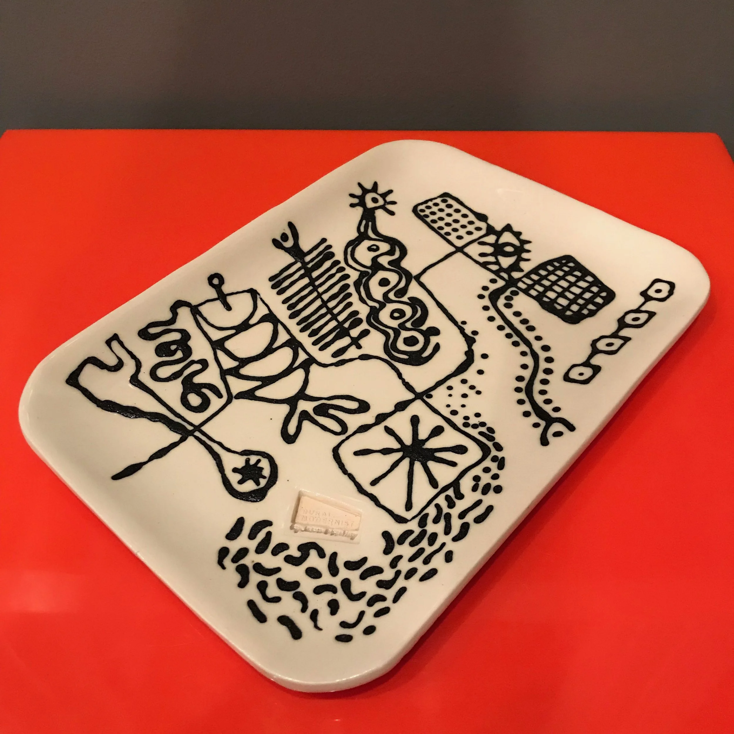 9.5" tray with hieroglyphics