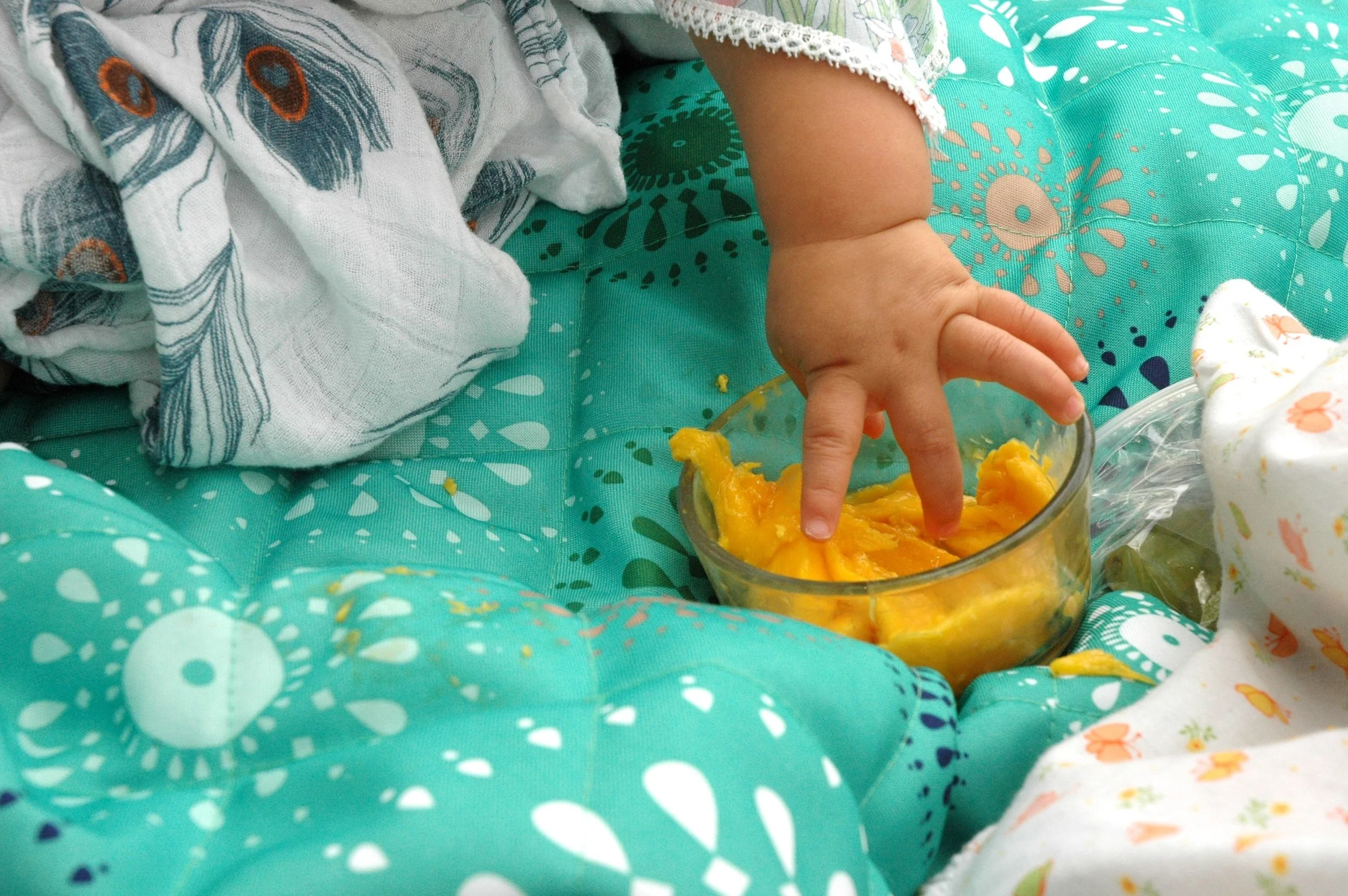 isla-mango-hand.jpg