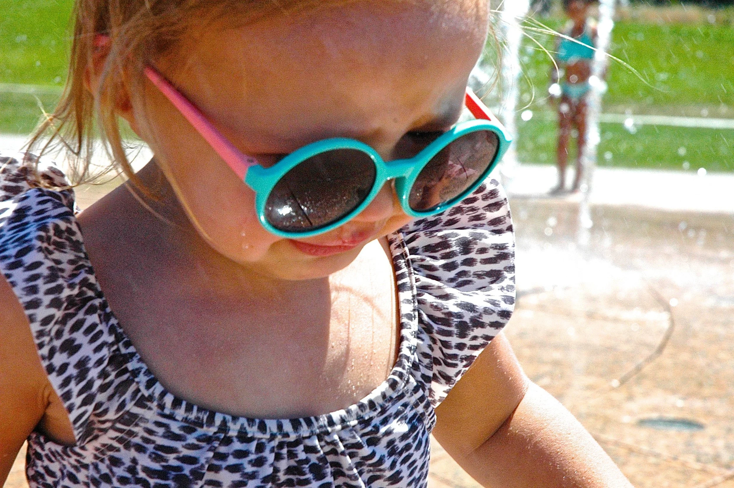 e-sunglasses.jpg