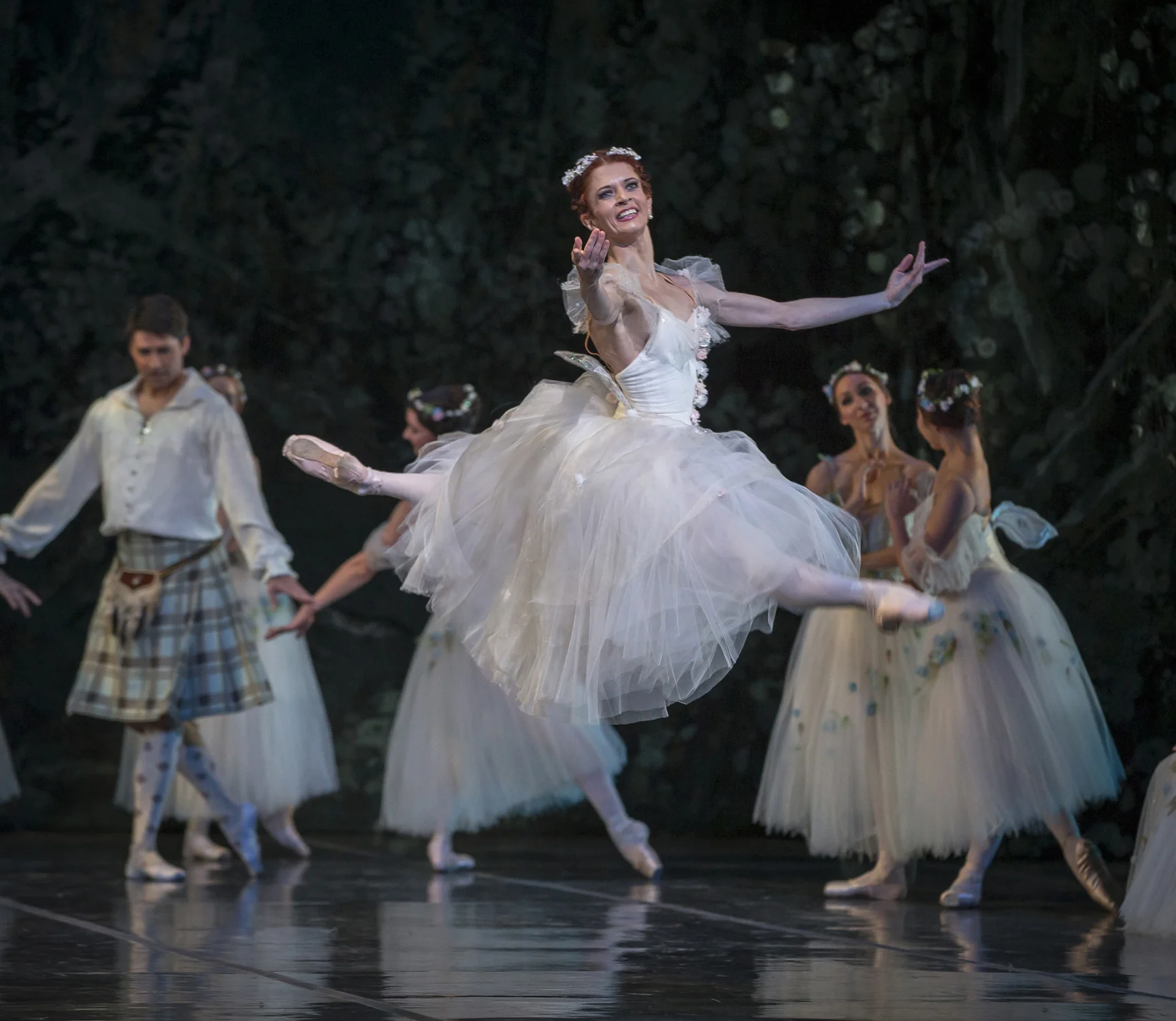 Maria-Mosina-in-La-Sylphide-Act-II-by-Mike-Watson.jpg