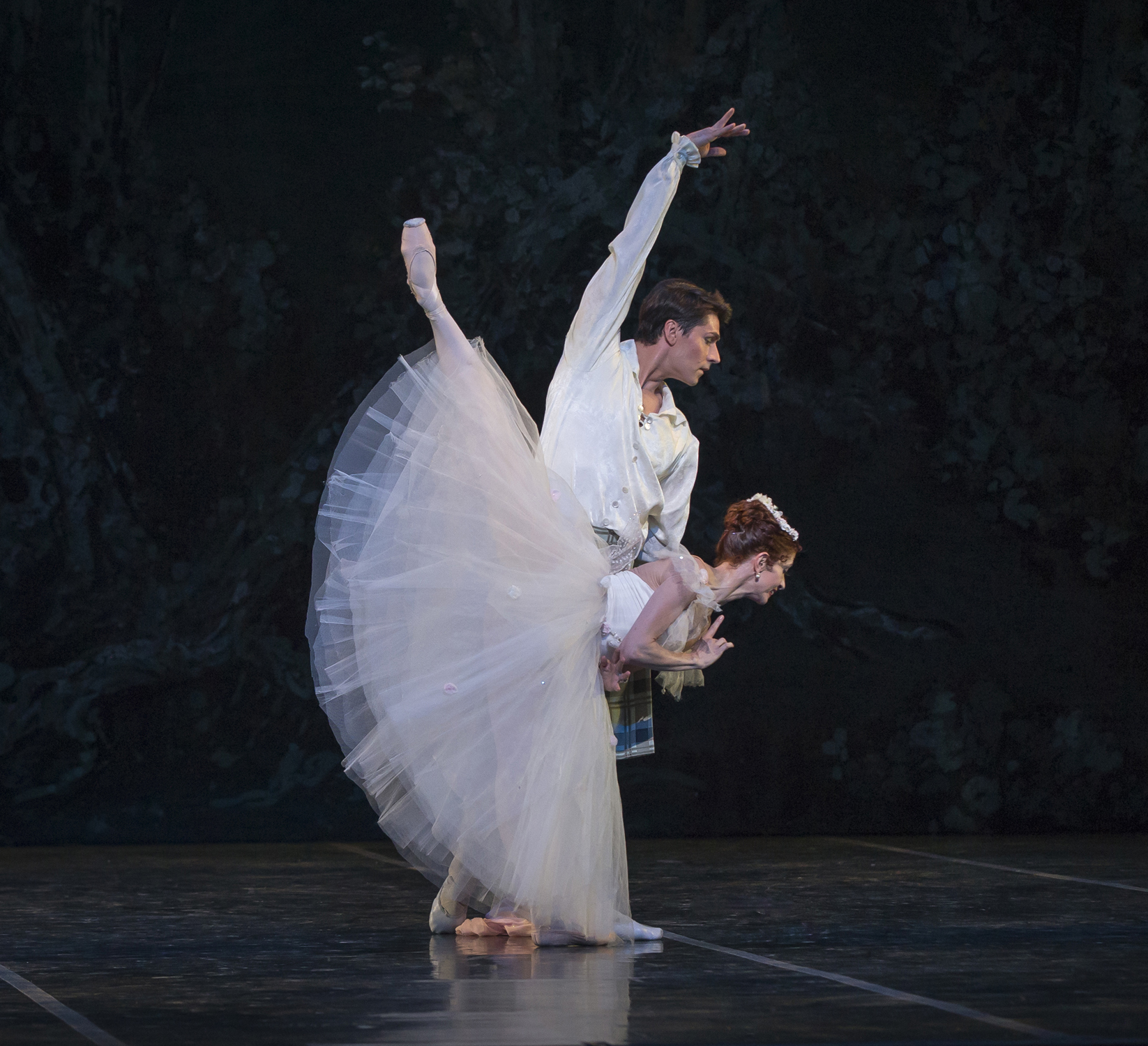 Maria-Mosina-and-Alexei-Tyukov-in-La-Sylphide-Act-II-by-Mike-Watson.jpg