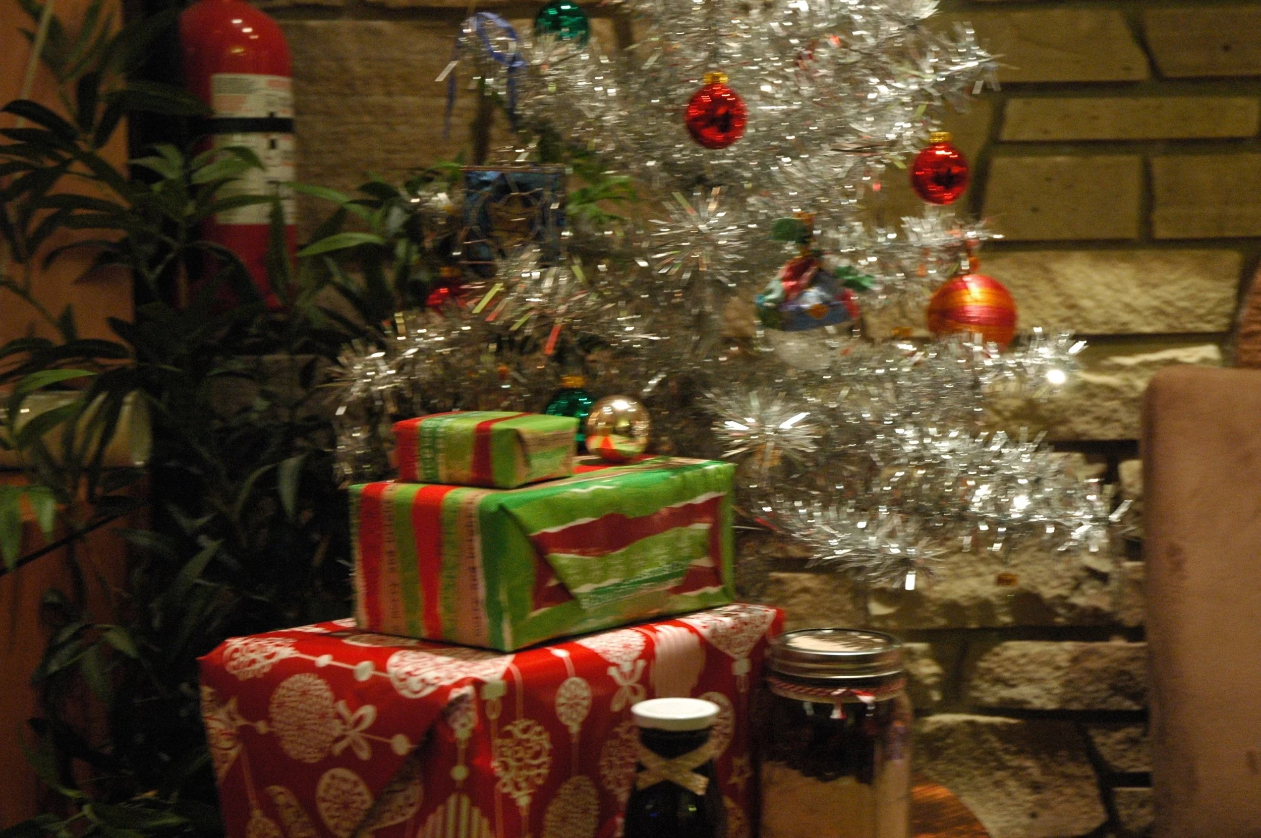 aluminum-tree-small.jpg