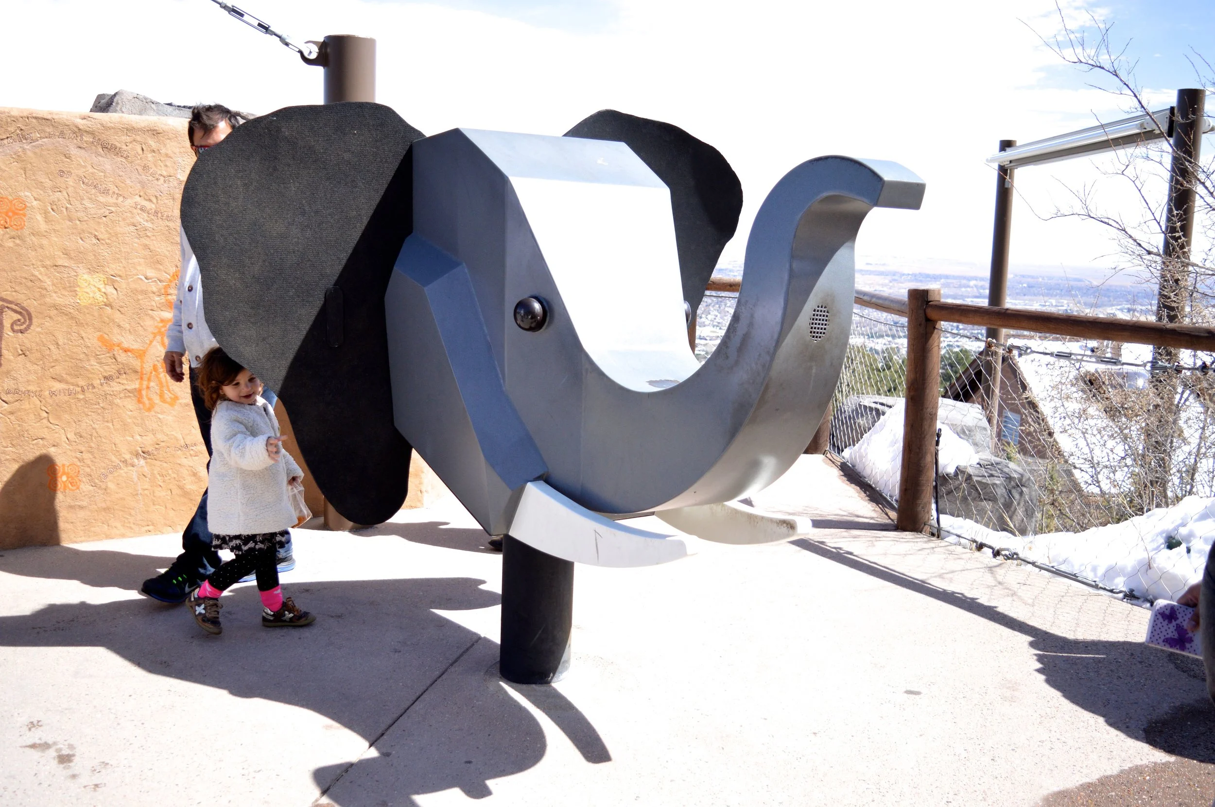 cheyenne-mountain-zoo-elephant.jpg