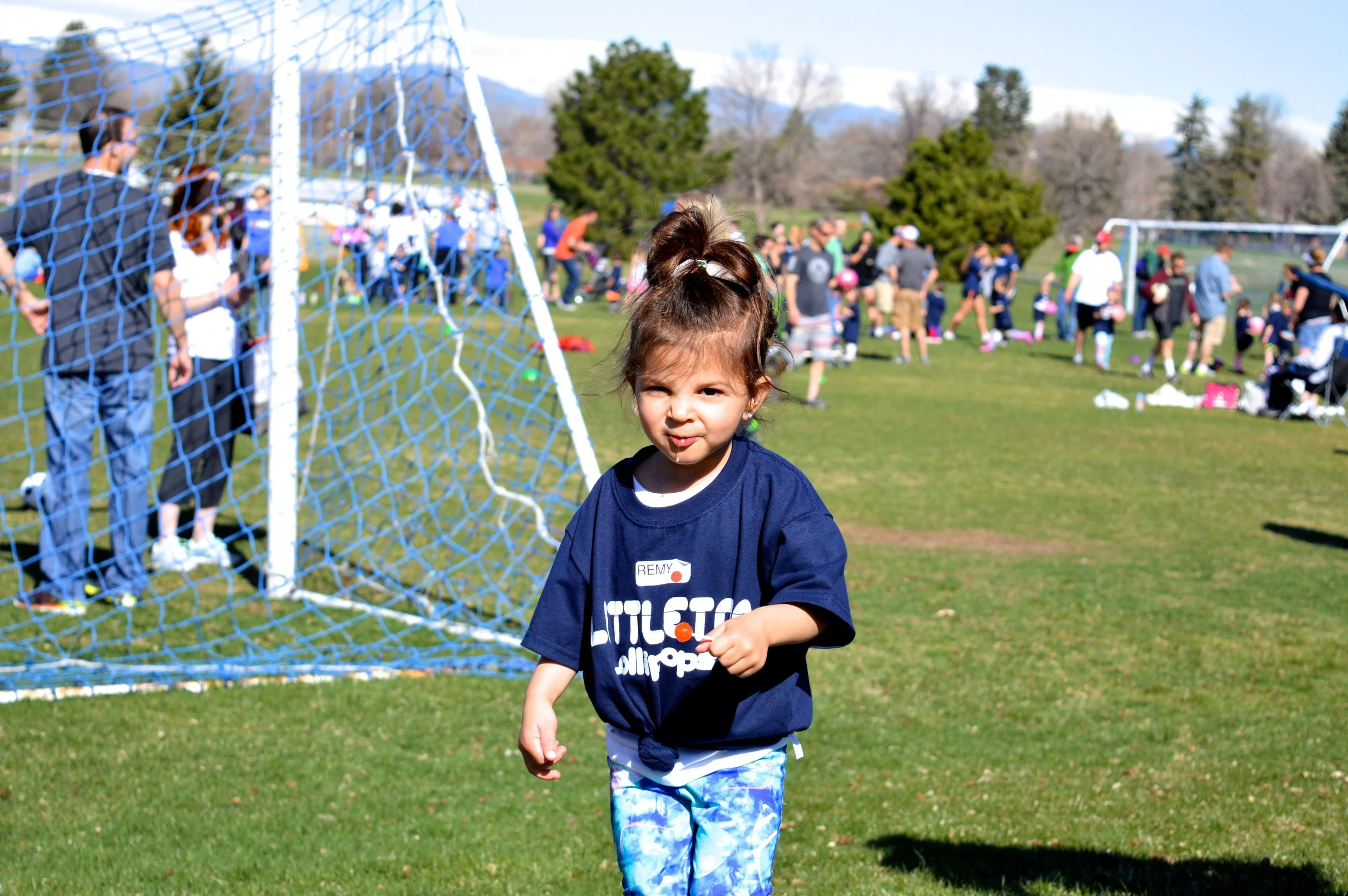 lollipopsoccer25.jpg